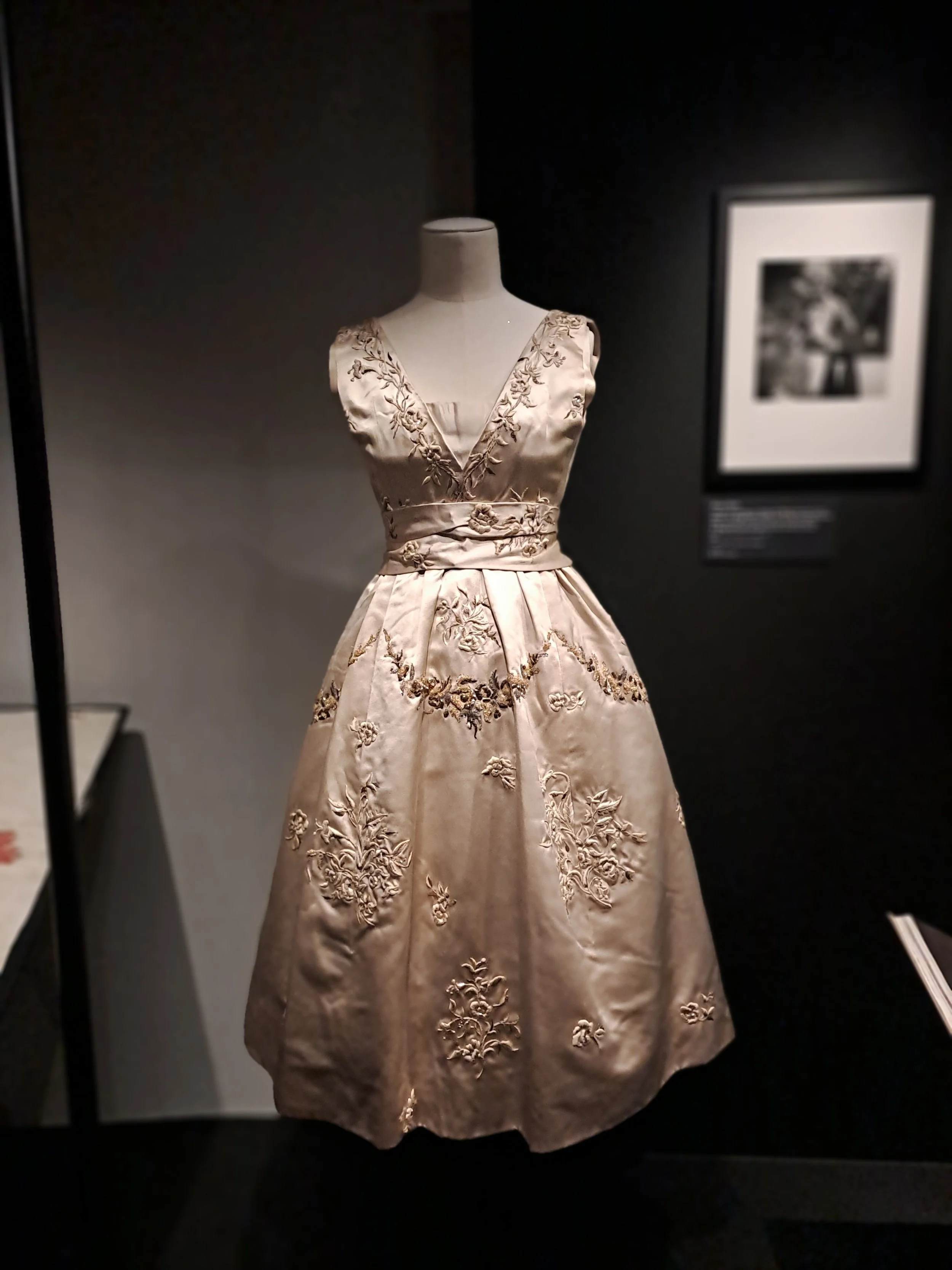 TISSER BRODER SUBLIMER - FLEURS ©REBECCA DEVANEY 85.jpg