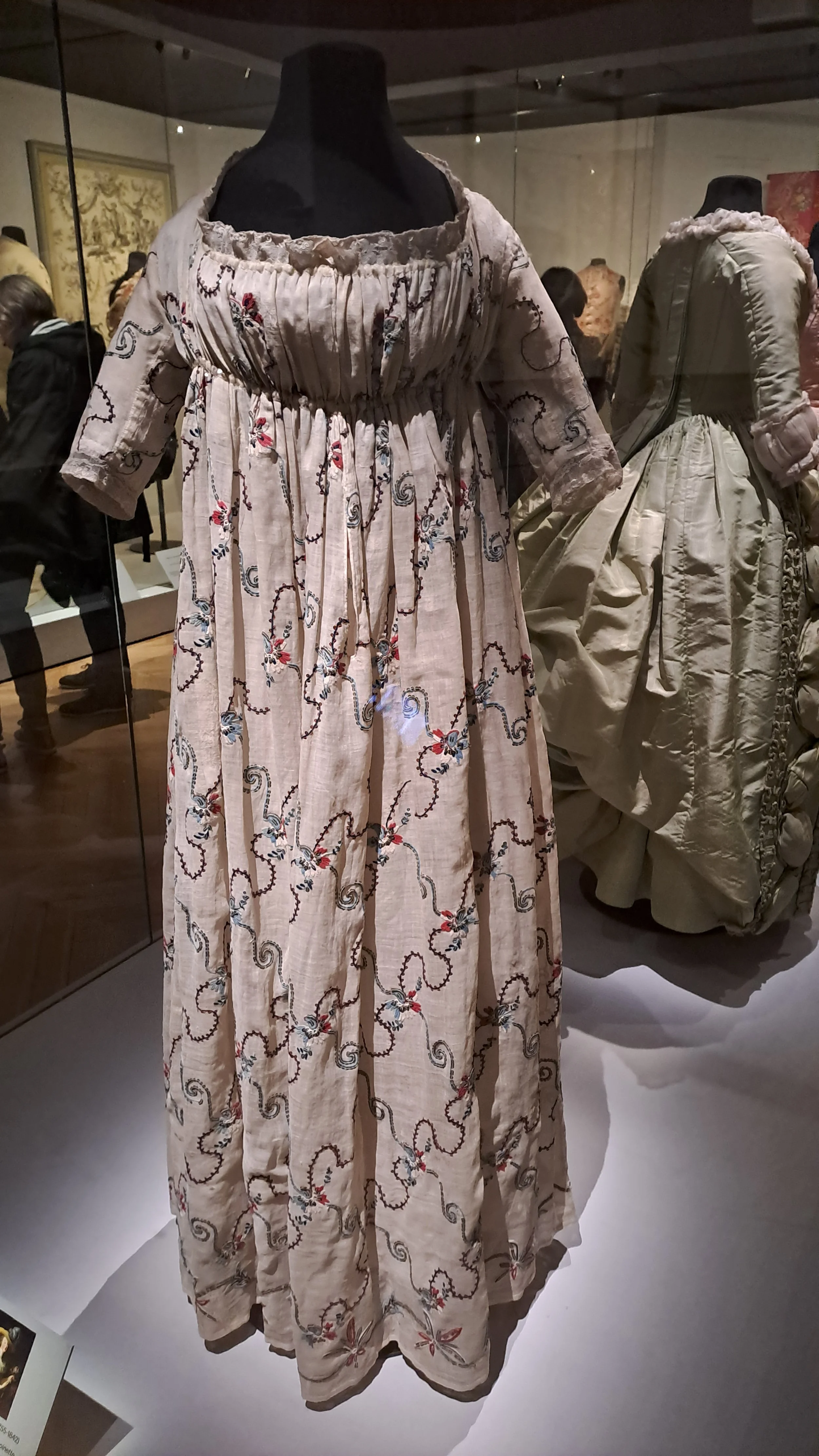 18th CENTURY FASHION 49.jpg