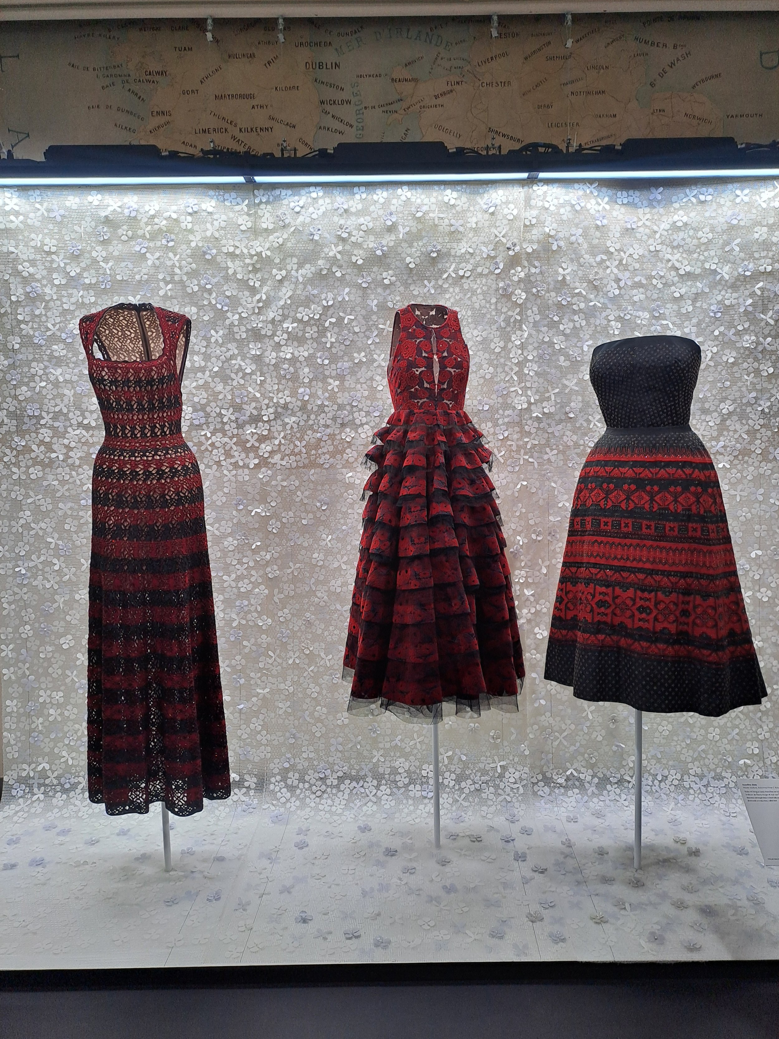 AZZEDINE ALAIA & CHRISTIAN DIOR 38.jpg