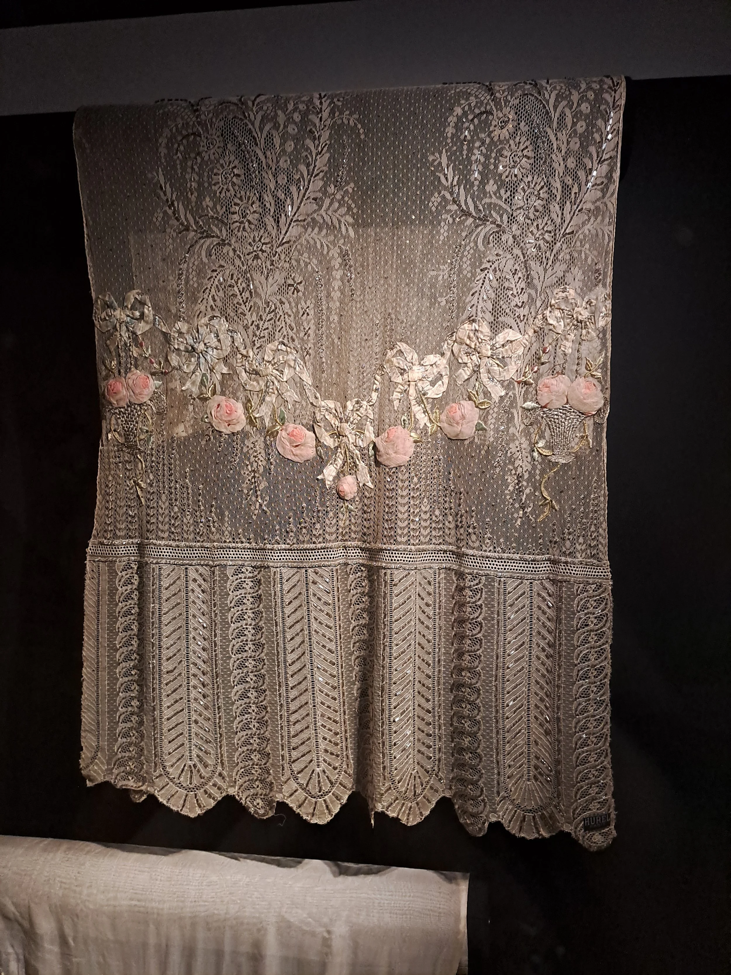 TISSER BRODER SUBLIMER - FLEURS ©REBECCA DEVANEY 93.jpg