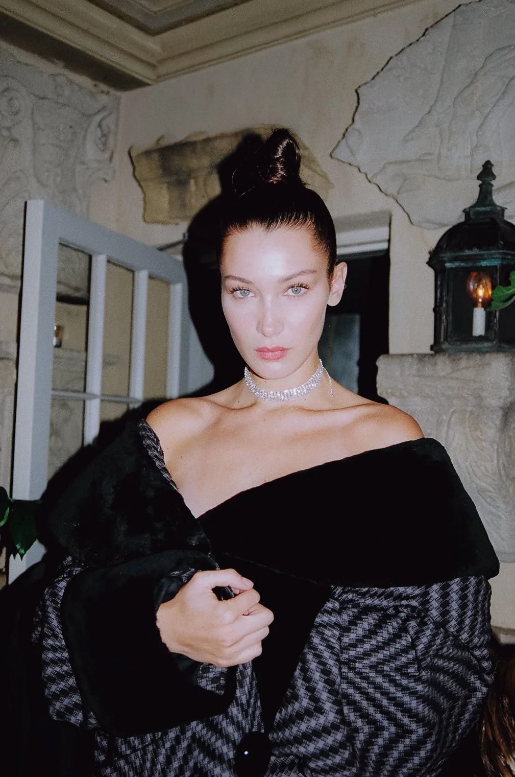 Bella Hadid / Love Magazine x Marc jacobs (2016)