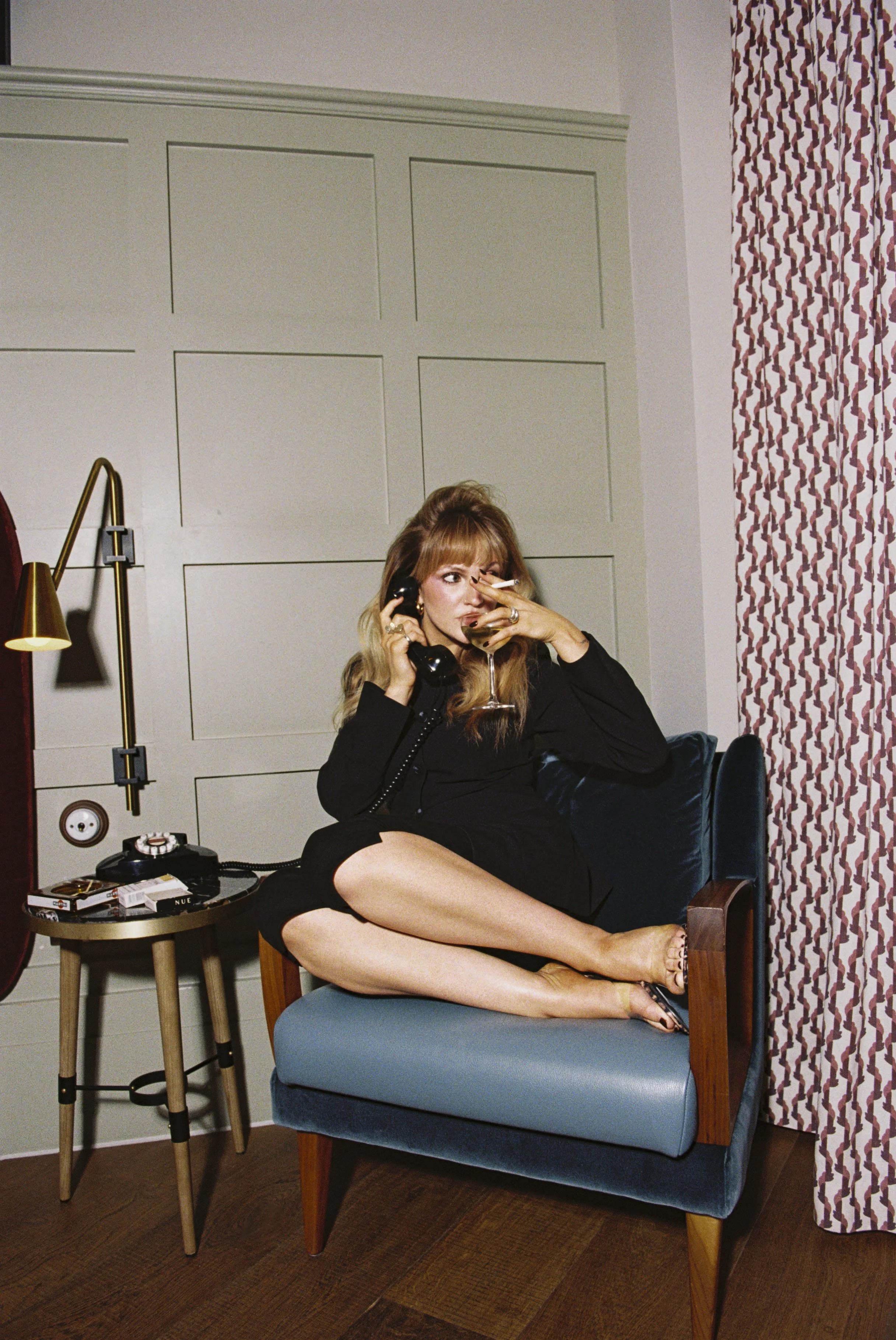 Press shots & artwork for Eloise