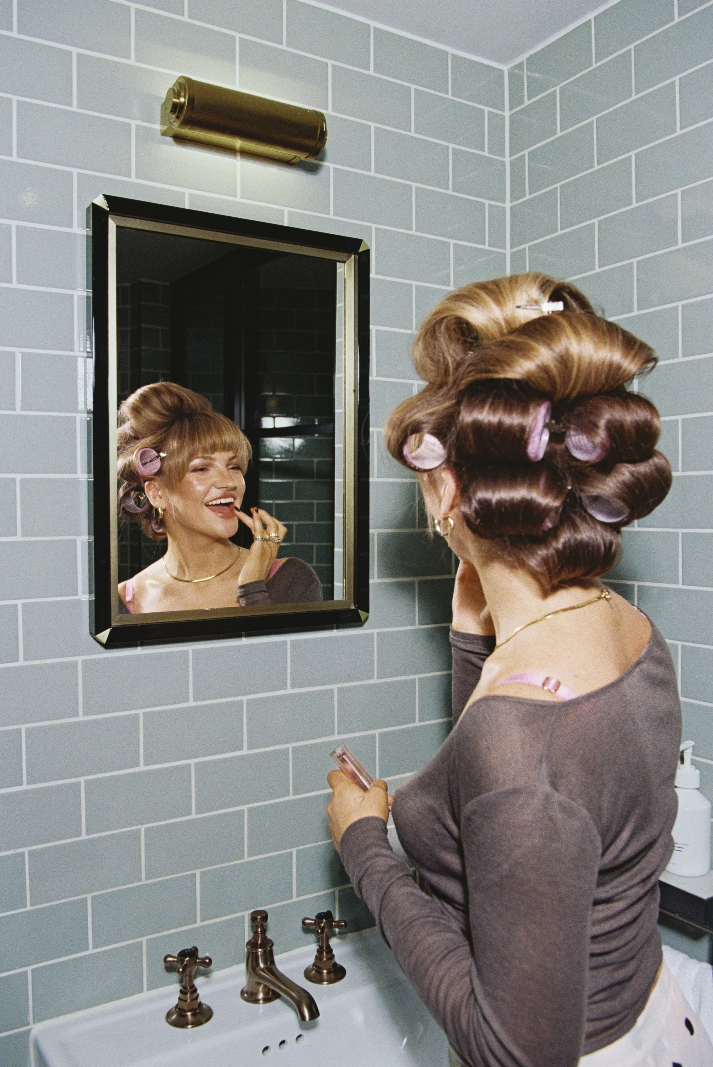 Press shots & artwork for Eloise