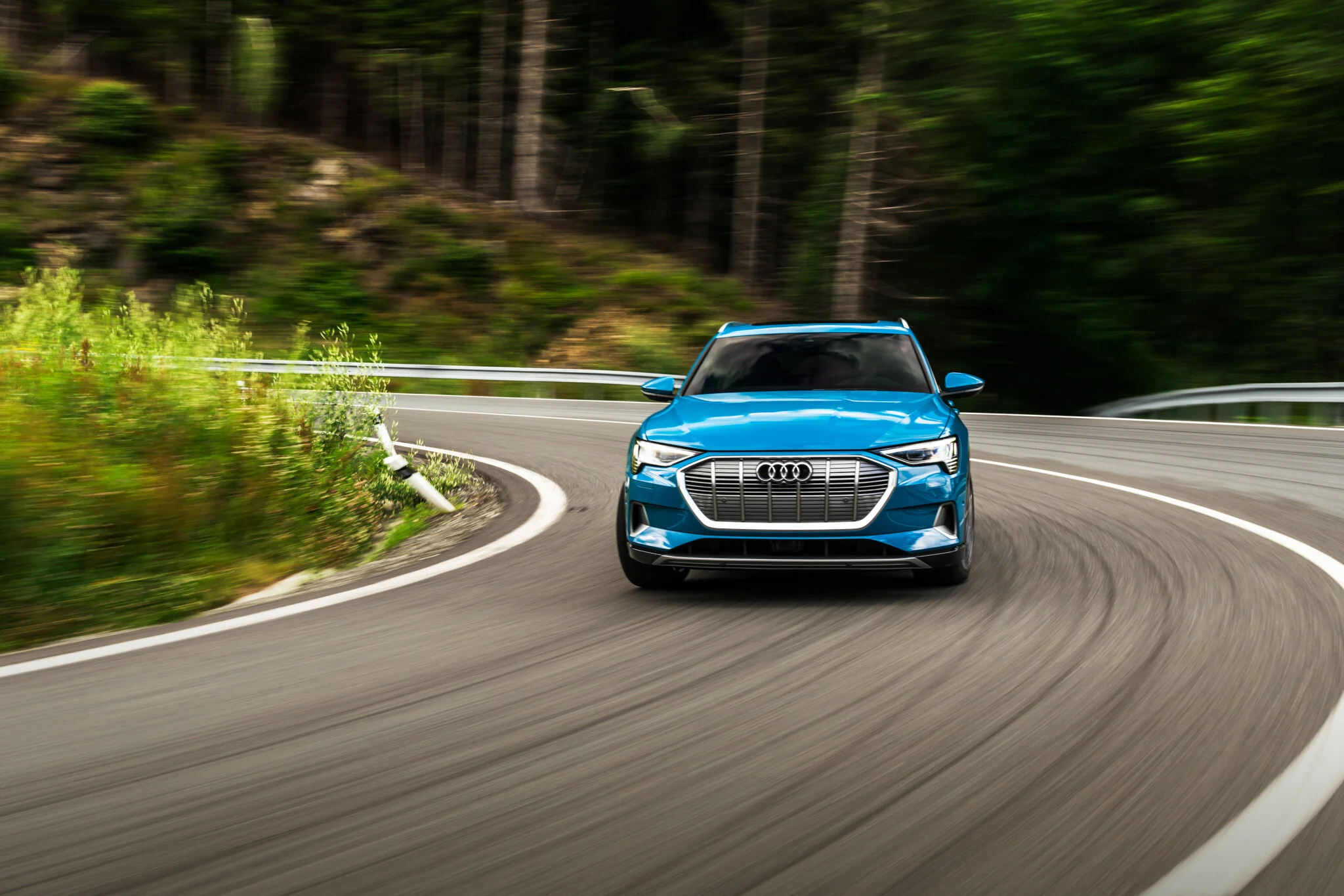 2019 Audi e-tron Automotive Photography by Jeremy Cliff