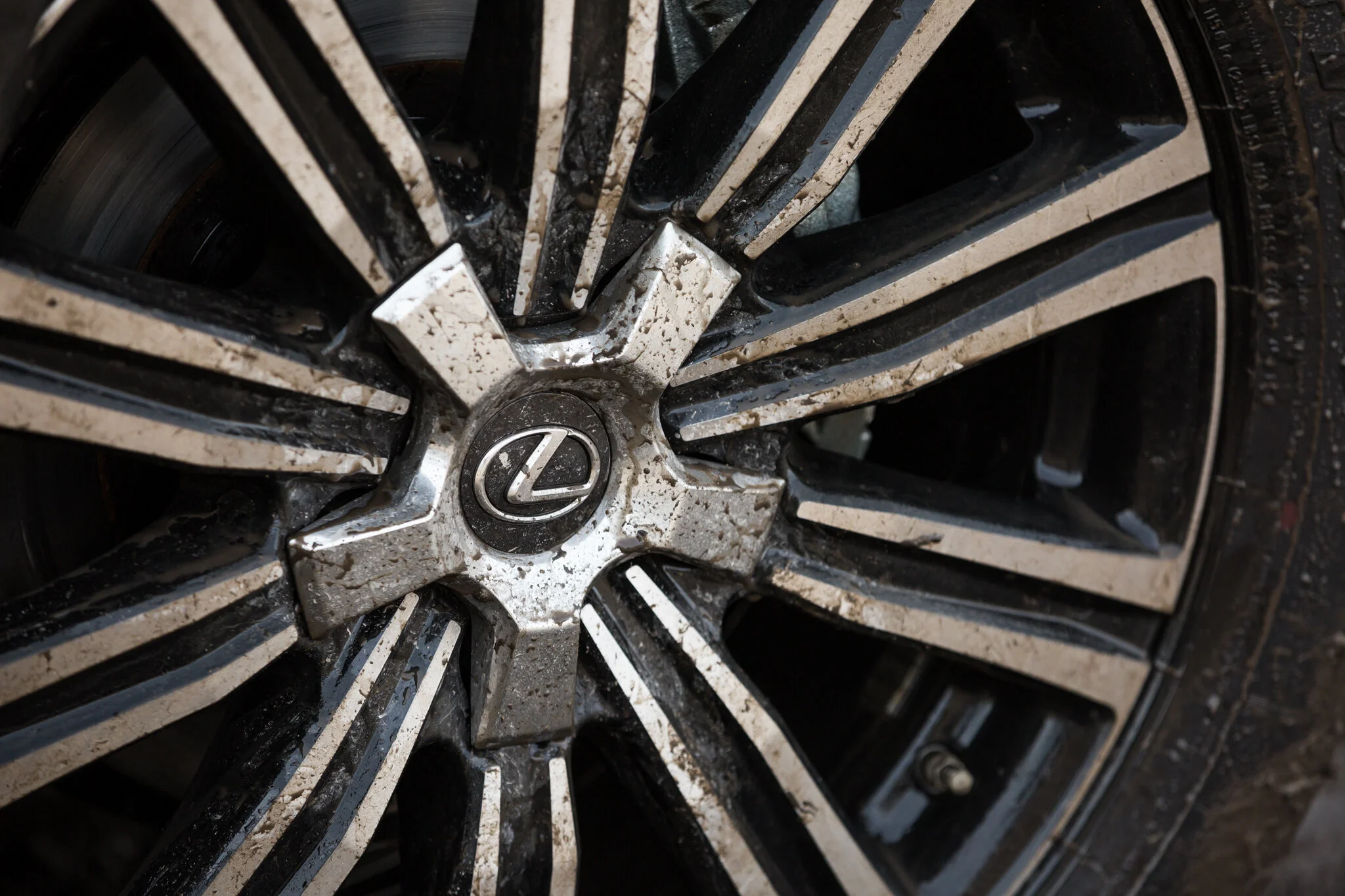 Lexus LX570 City or Dirt Automotive Photography by Jeremy Cliff
