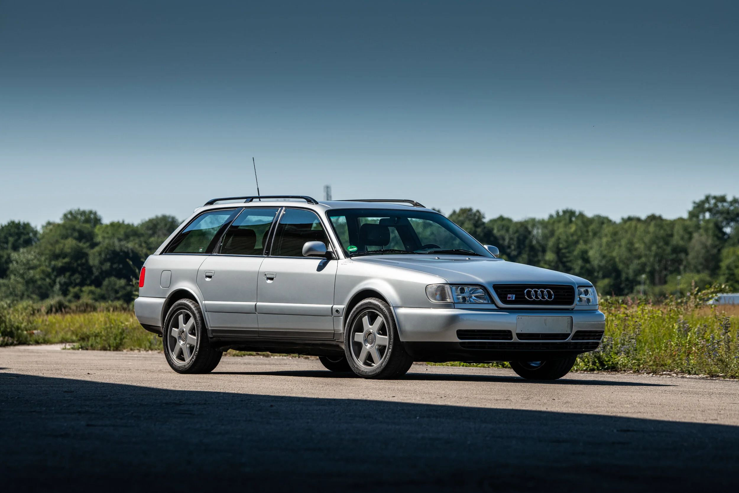 777 DSC_2184_Final-V1_web res.jpg