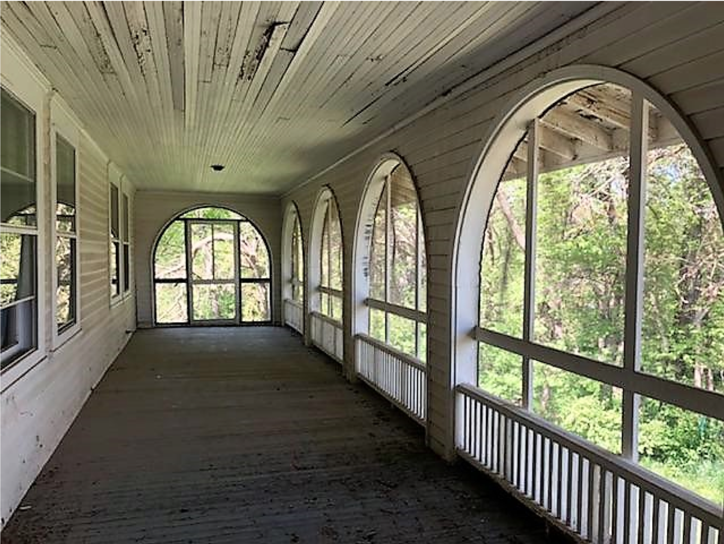 hospital porch.png