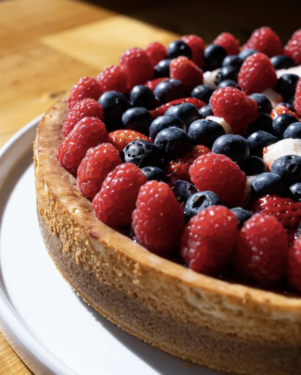 Mixed Berry Cheesecake 9" - Serves 8-10