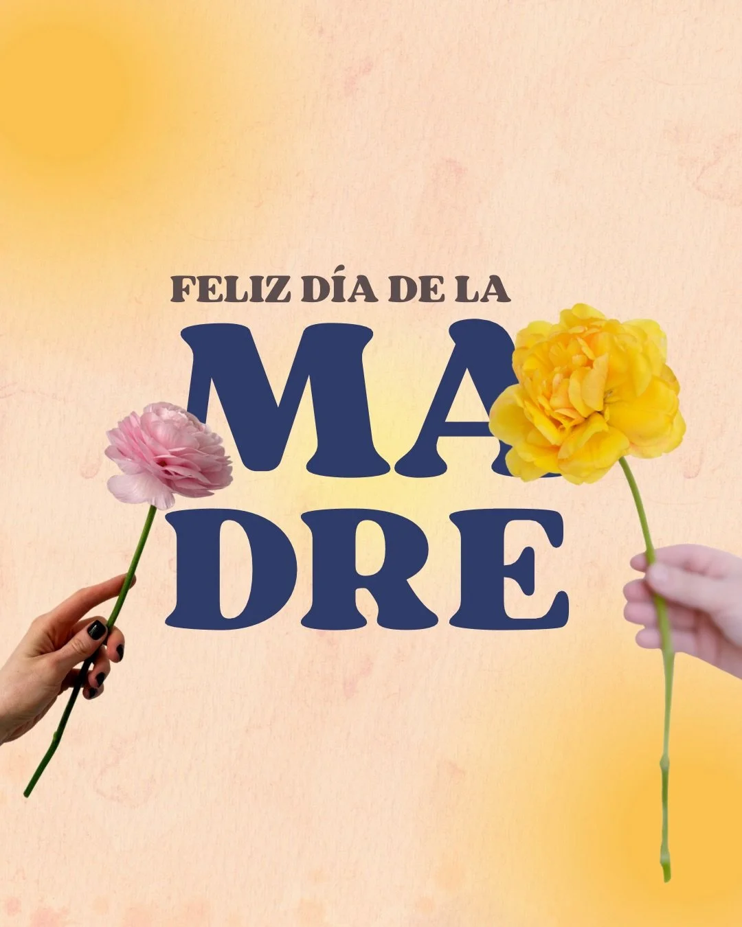 Hay madres que no se explican. Solo se sienten.
Hoy quiero hablar de tres.
De Lydia, que hace diez a&ntilde;os se sent&oacute; conmigo a imaginar un restaurante griego en Valencia sin tener muy claro si era una locura o una idea genial. Spoiler: era 