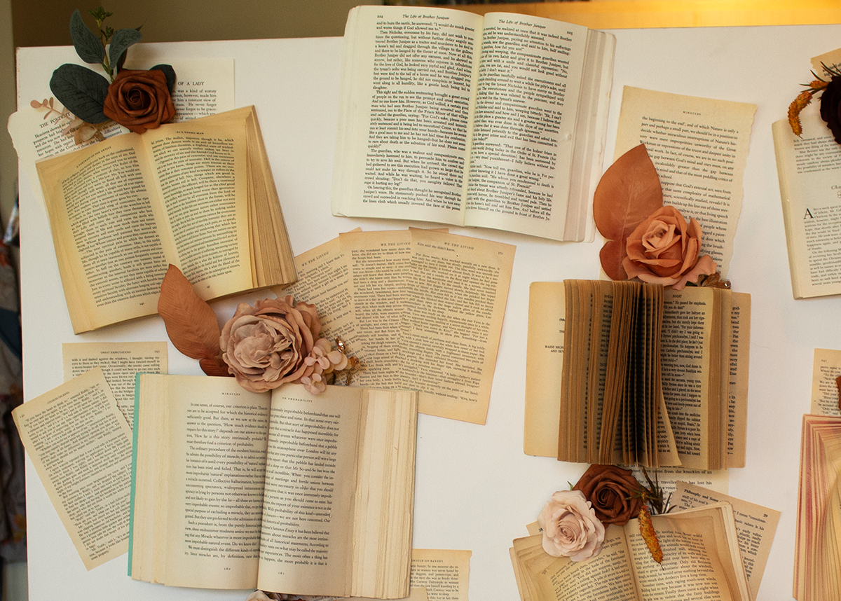 book wall clip 3.png