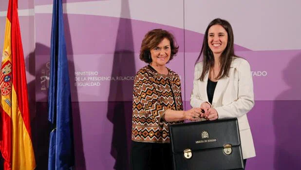 Photo Credits:  REUTERS   Carmen Calvo (PSOE), First Vice-President of Spain and Irene Montero (Podemos), Minister of Equality