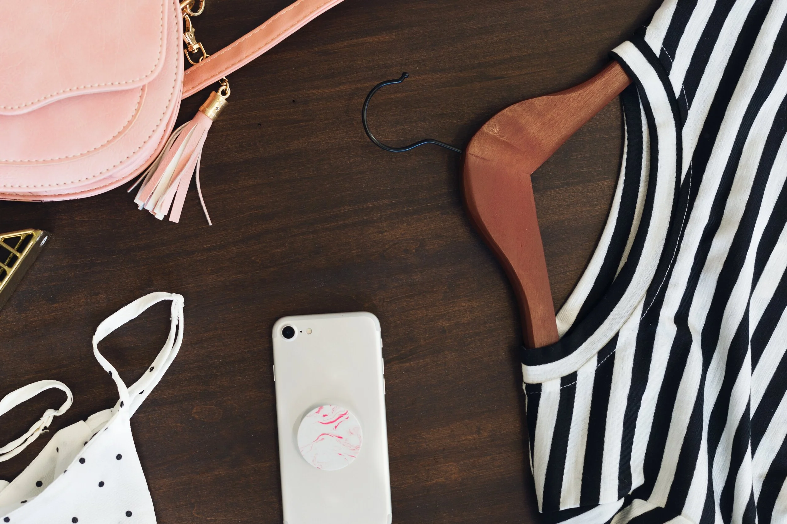 clothing-accessories-flatlay.jpg
