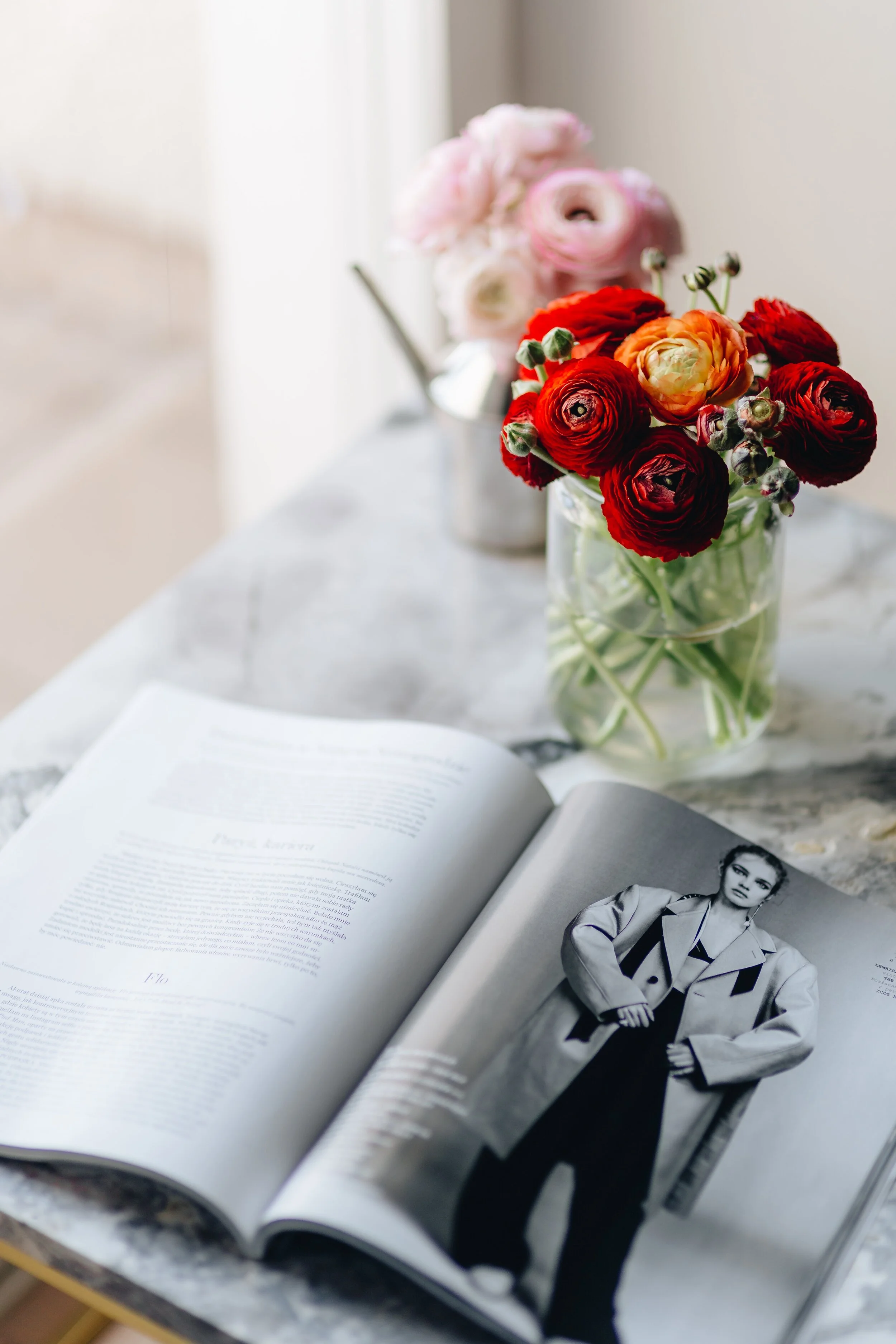 kaboompics_Vogue Poland 2 2018 & Lovely Buttercup Flowers copy.jpg