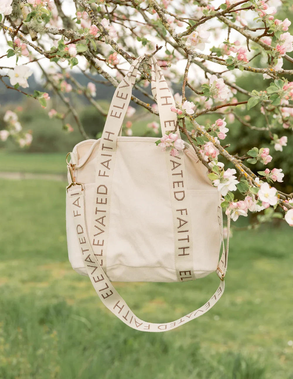 The-Mini-Everyday-Tote_03_1080x.webp
