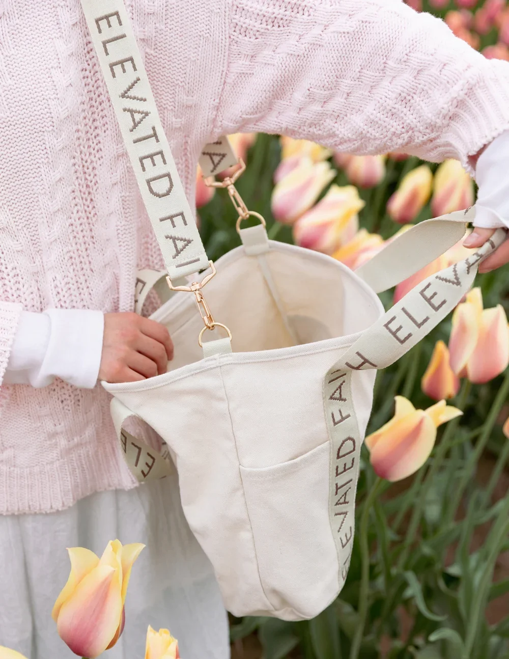 The-Mini-Everyday-Tote_07_1080x.webp