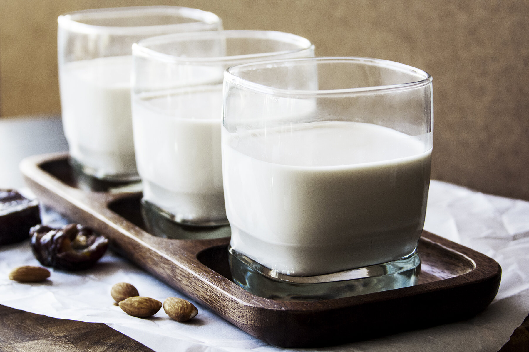 Almond Milk 4.jpg
