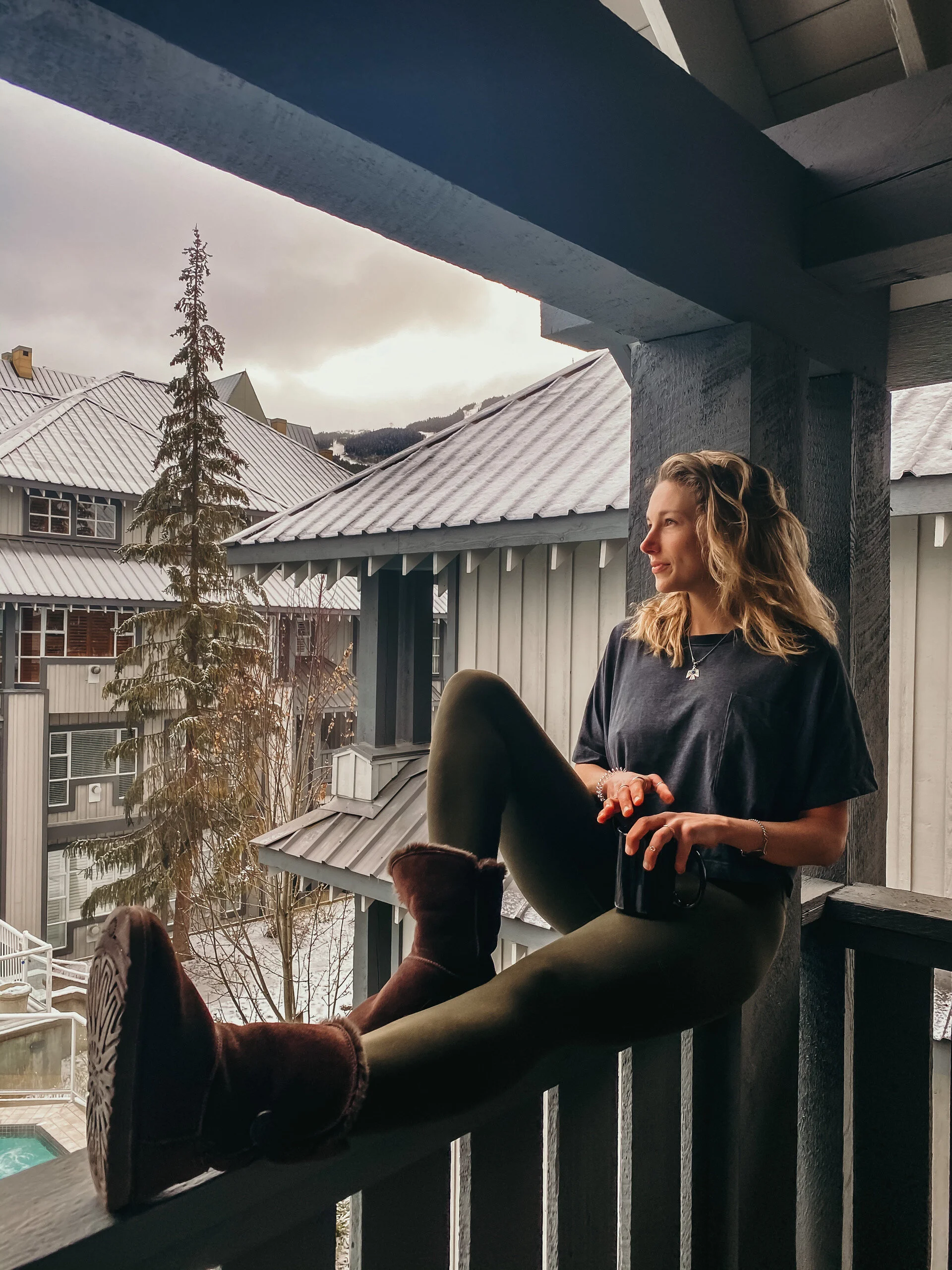 12.17.20 // the moon hangs heavy