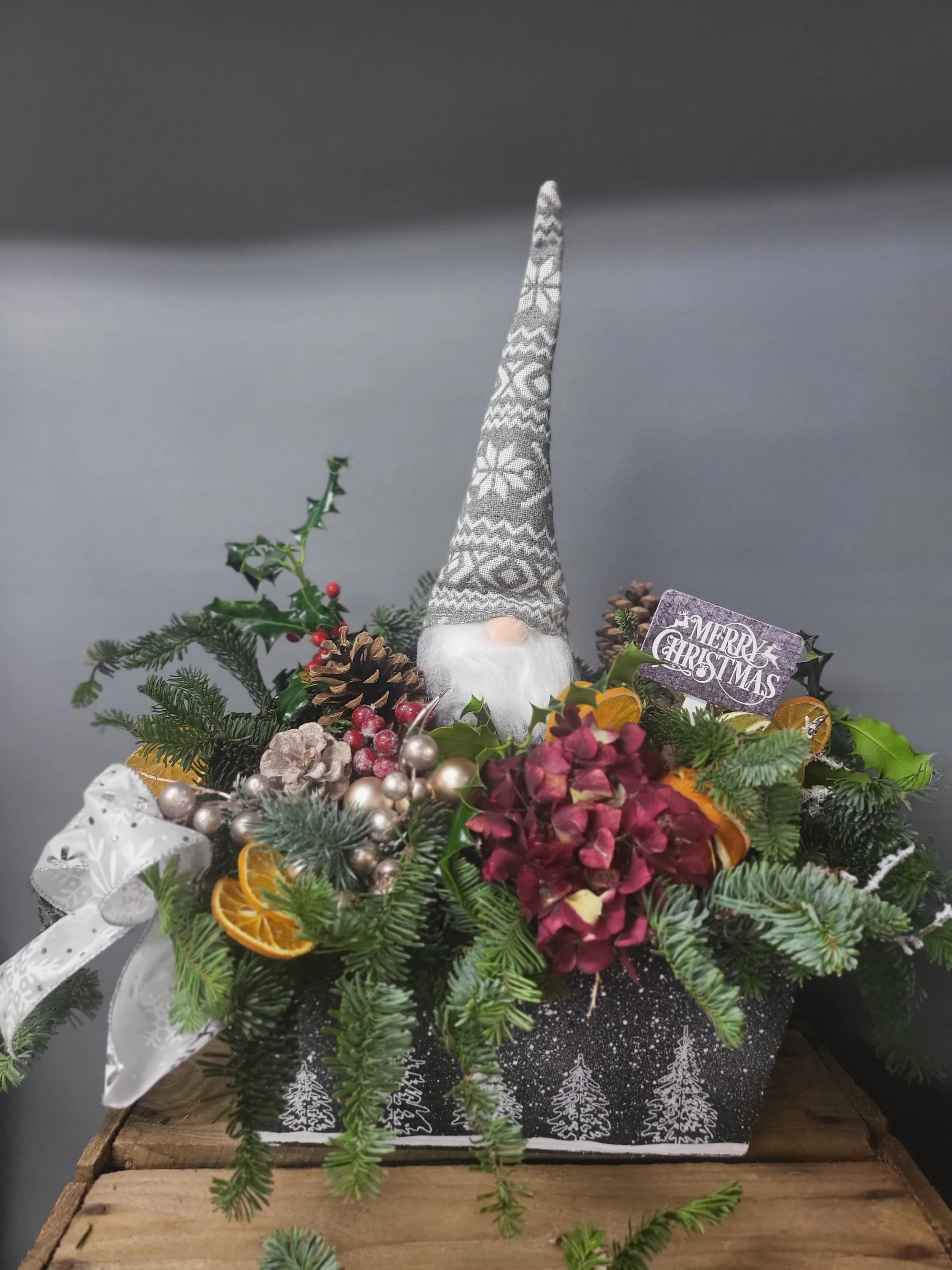 Gonk table arrangement gonk may vary