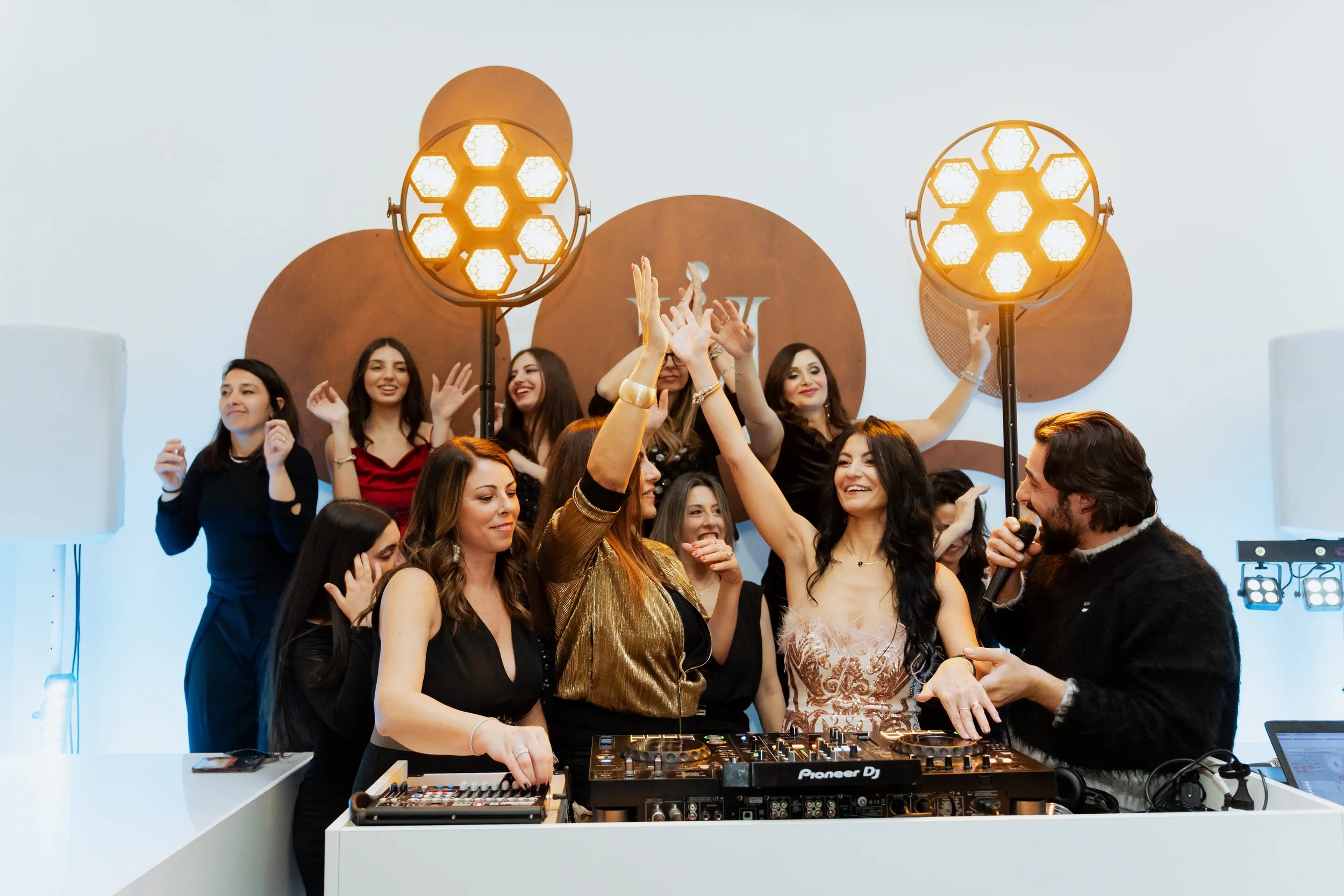 location locali sale ville per feste laurea  compleanni 18esimi 18 anni 18esimi a catania primo compleanno 1 30 40 50 60 anni eventi catania e provincia (33).jpg