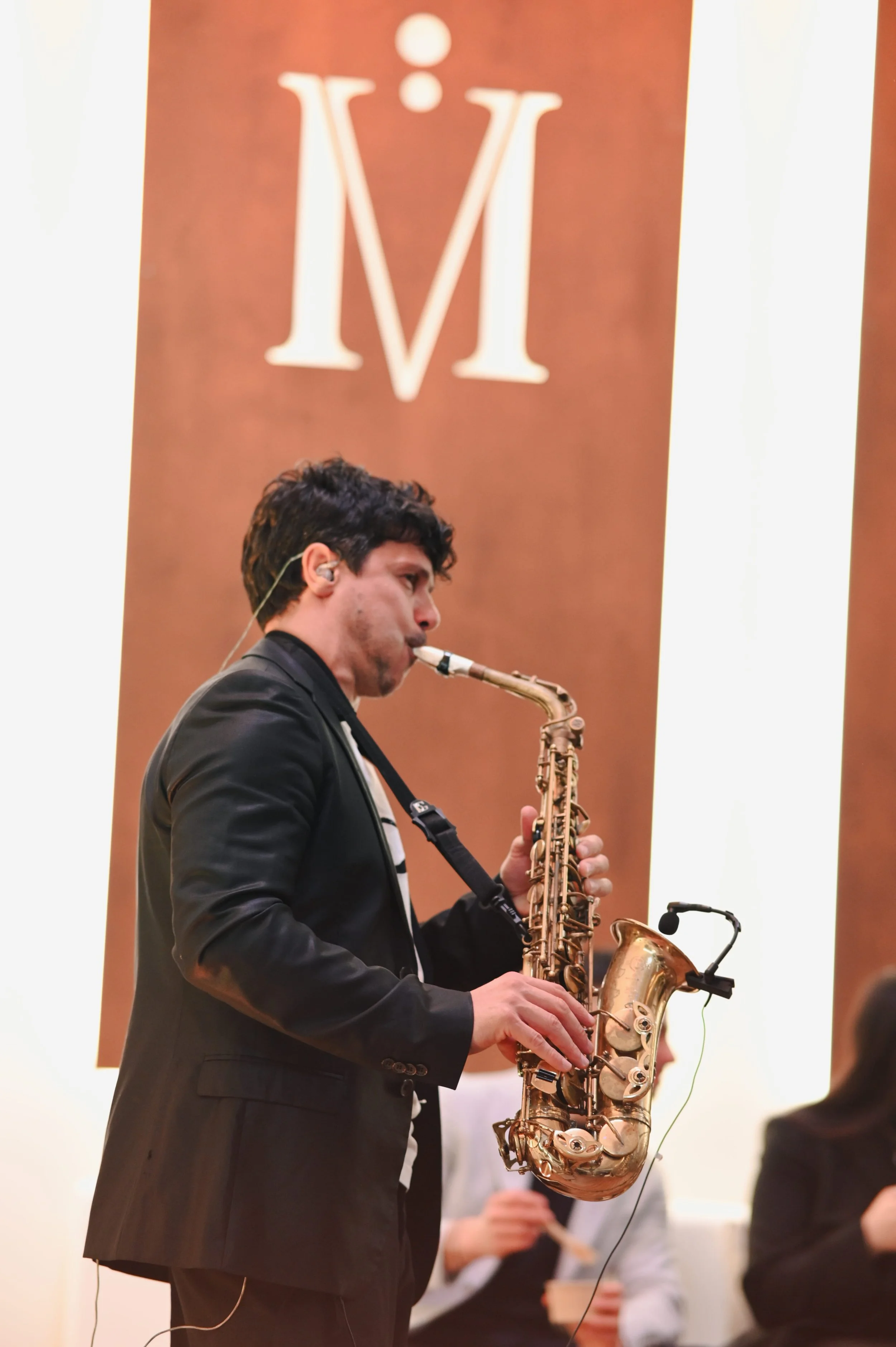 location locali sale ville per feste laurea  compleanni 18esimi 18 anni 18esimi a catania primo compleanno 1 30 40 50 60 anni eventi catania e provincia (16).jpg