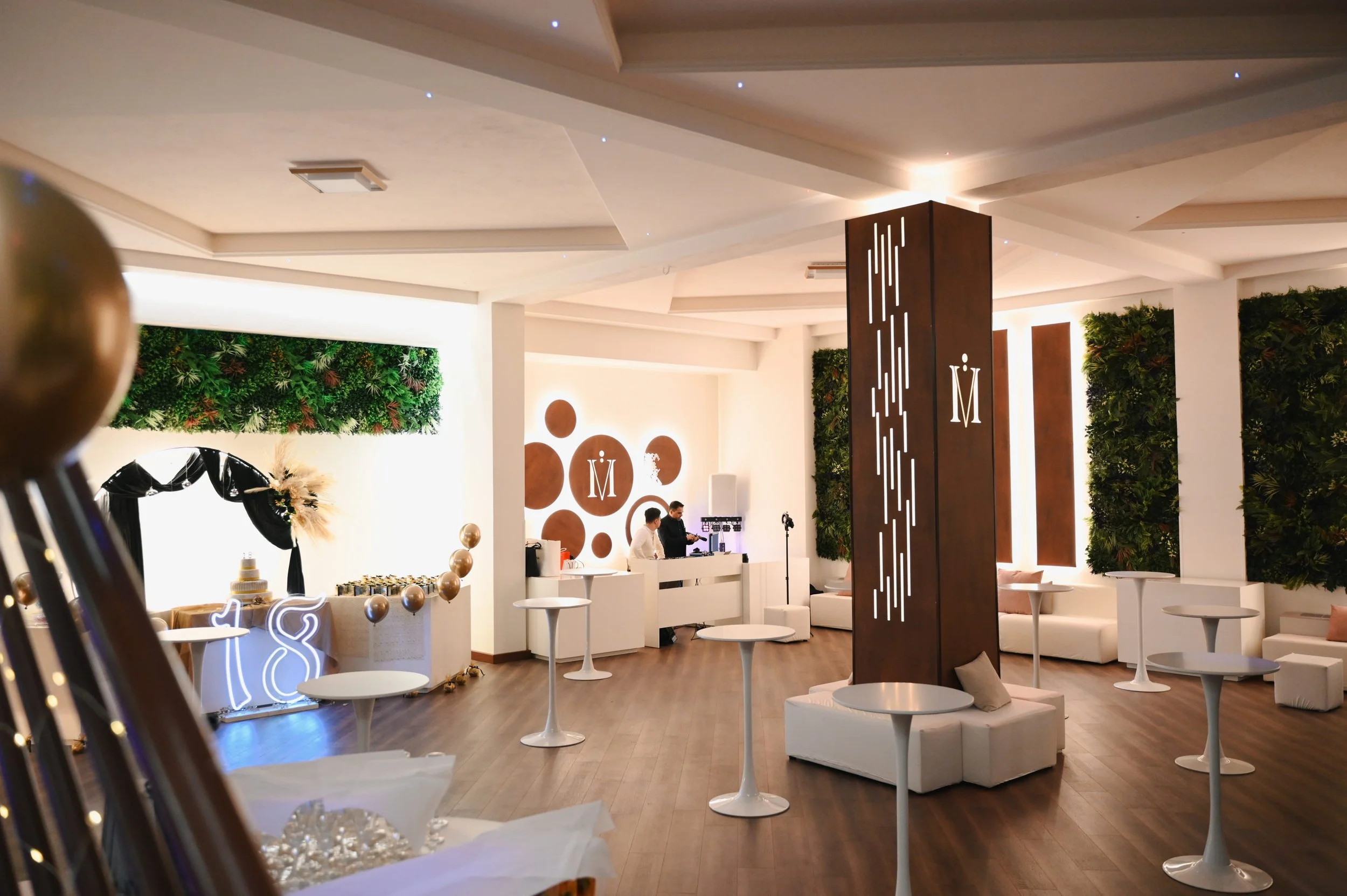 location locali sale ville per feste laurea  compleanni 18esimi 18 anni 18esimi a catania primo compleanno 1 30 40 50 60 anni eventi catania e provincia (28).jpg