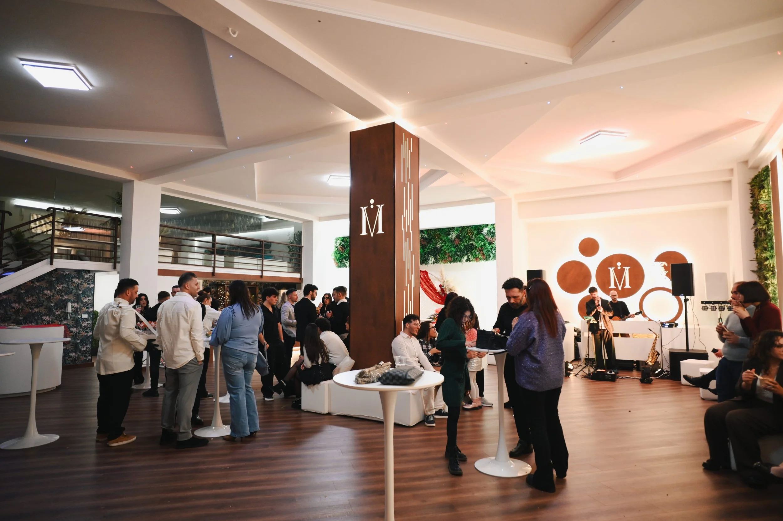 ville sale location locali per feste di laurea a catania e provincia (1).jpg