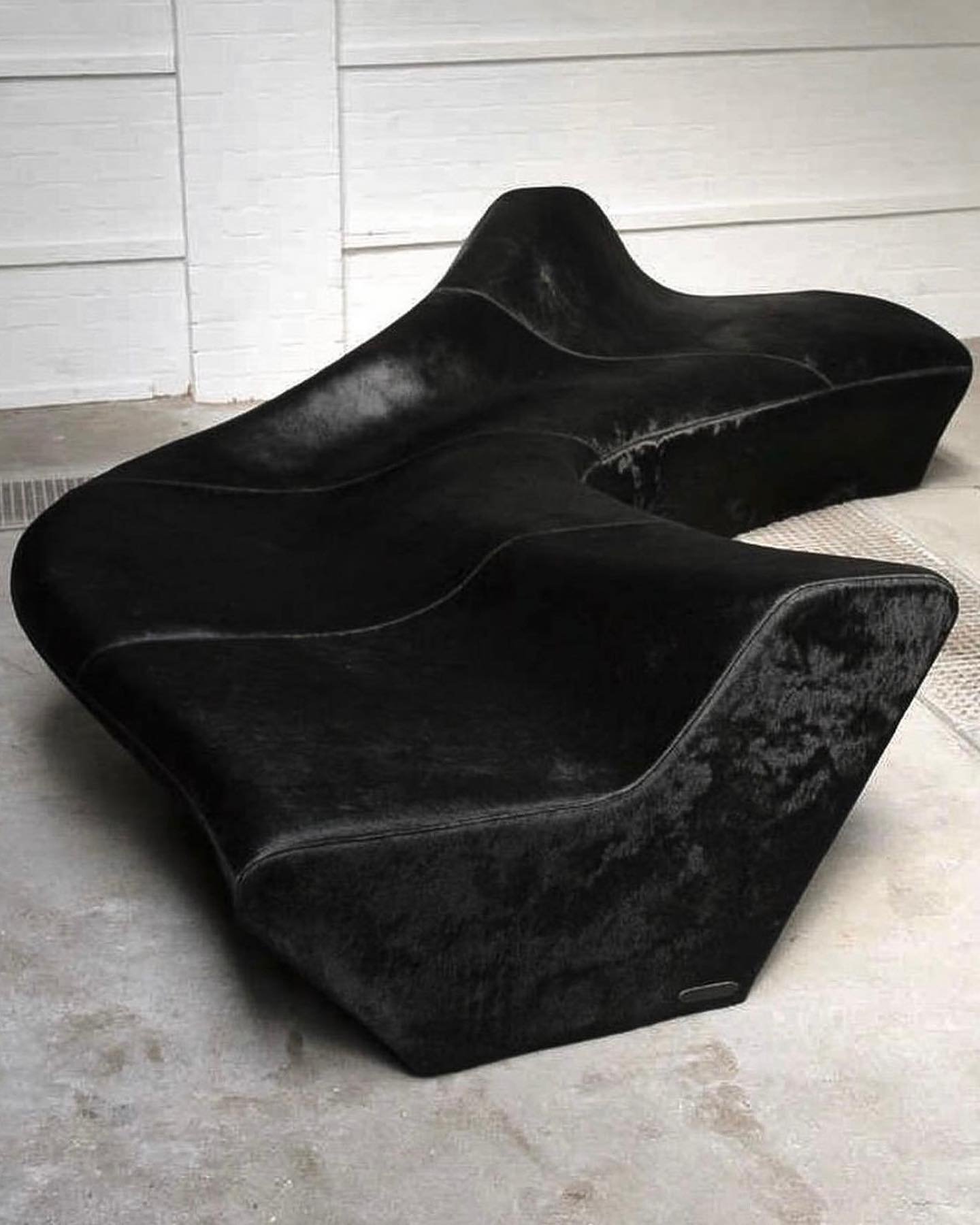 Zaha Hadid &lsquo;Moraine&rsquo; Sofa for Sawaya &amp; Moroni Italy, 2000 @industrialkonzept 
.
.
.
.
#inspiration #design #architecture #contemporaryart #furniture #zahahadid #zahahadiddesign