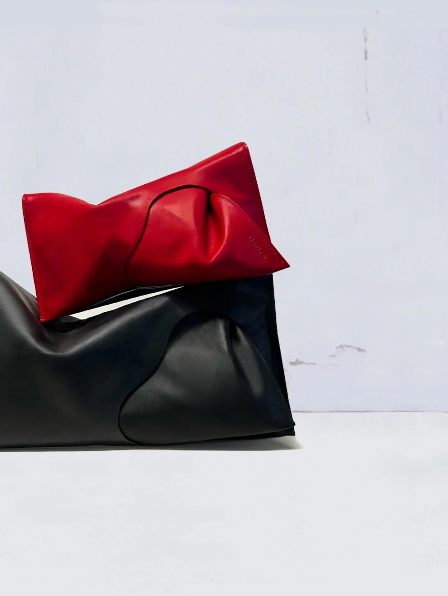 I W A 

Designed and handcrafted in London by @houseof_ito 
.
.
.
.
.
#kikiito
#houseofito 
#leatherartistry 
#leatherexpressions 
#handcraftedinlondon