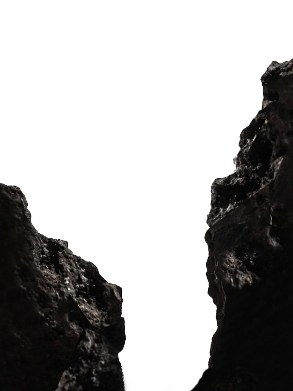 Formed by nature.
Refined by time.
A reflection of quiet strength.

#kikiito #houseofito #iwa