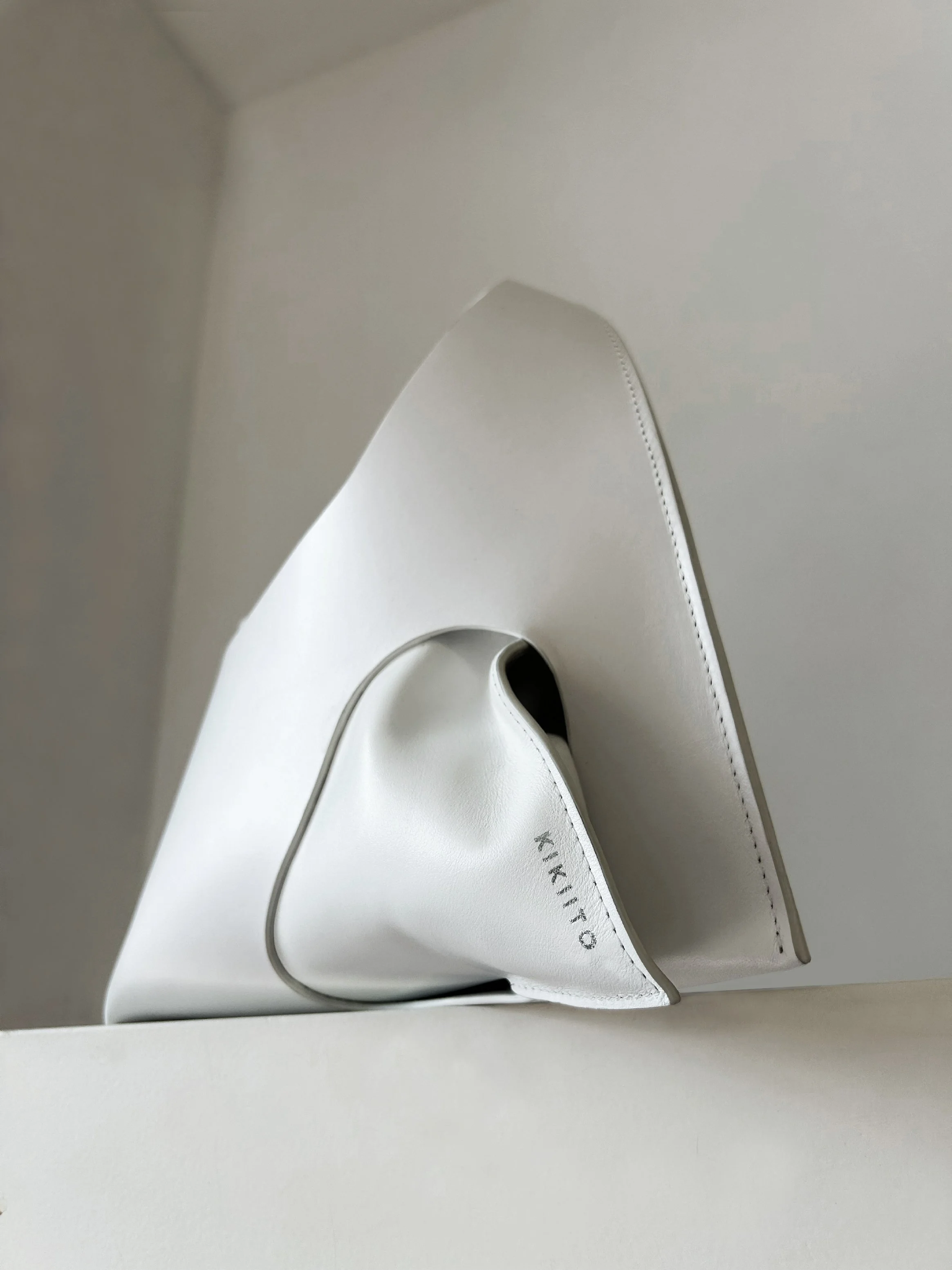 kikiito-hoshi-white-leather-bag-handmade-to-order-in-uk.jpg