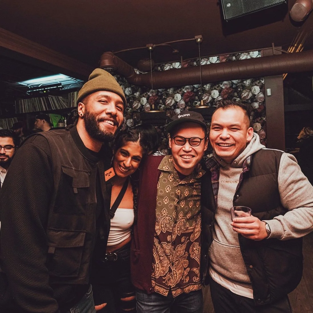 Cheers to the long weekend! Free cover &amp; $8 Patron shots all night long with music by @l_ugz 🙌🎉🥂

📸 @paul_swanson_