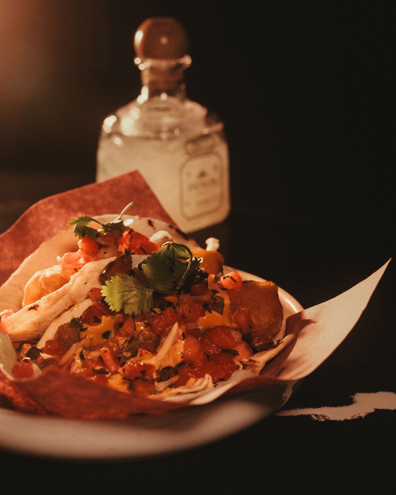 It&rsquo;s Taco Tuesday!
Every Tuesday from open to close (4pm-9pm)
$4.50 Tacos
$5.50 Margs
$6.50 Sols

📸 @cam_mark