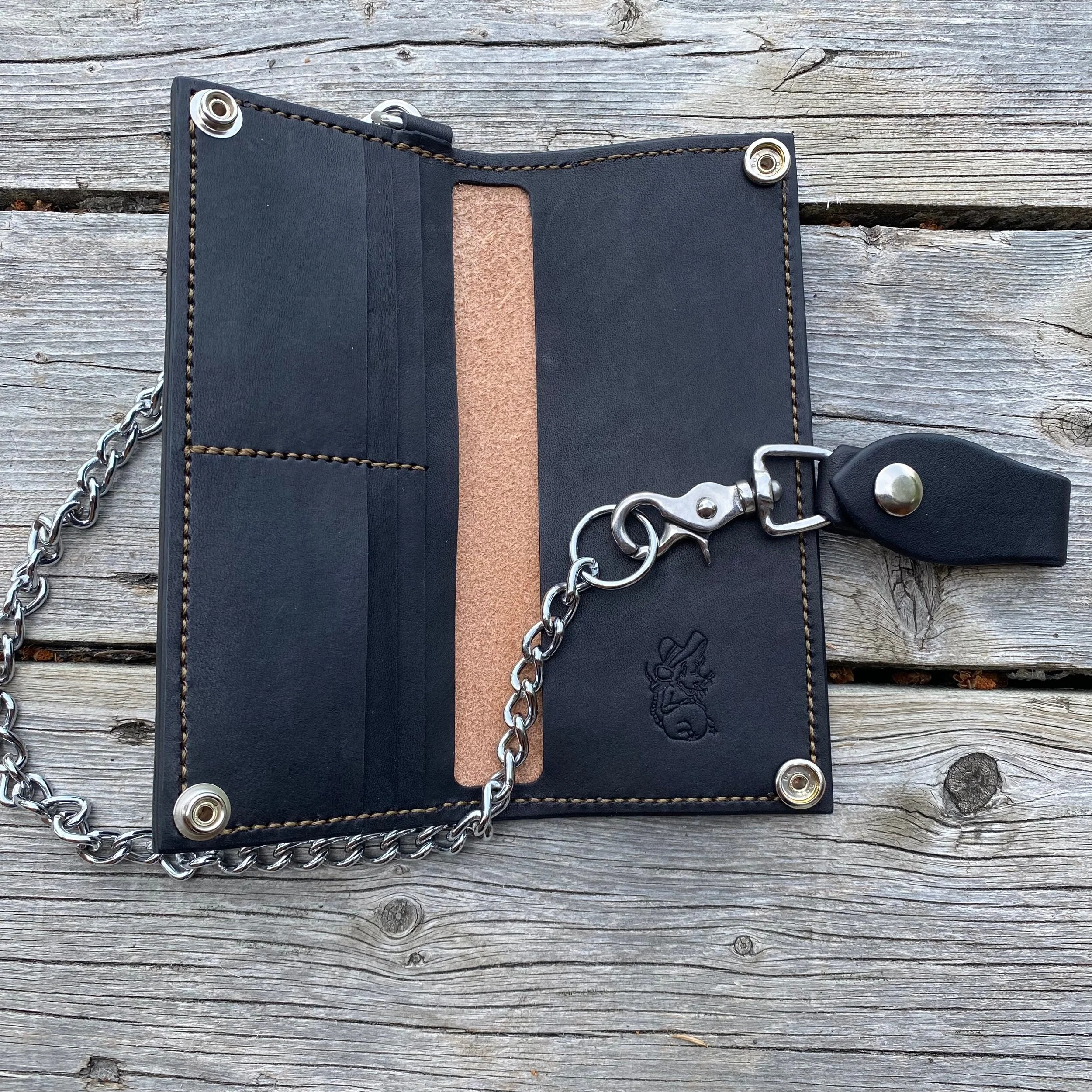 8066DC89-8587-45DE-BCA0-E4C38125278C