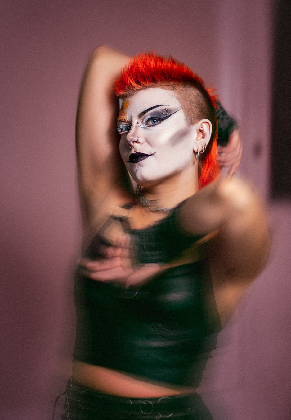 @Roseropes_swirlingchaos.jpg