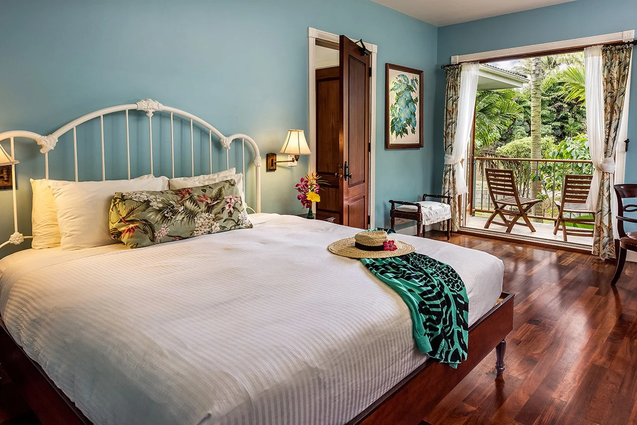 hawaii_yoga_retreat_garden_view_room_bed.jpeg