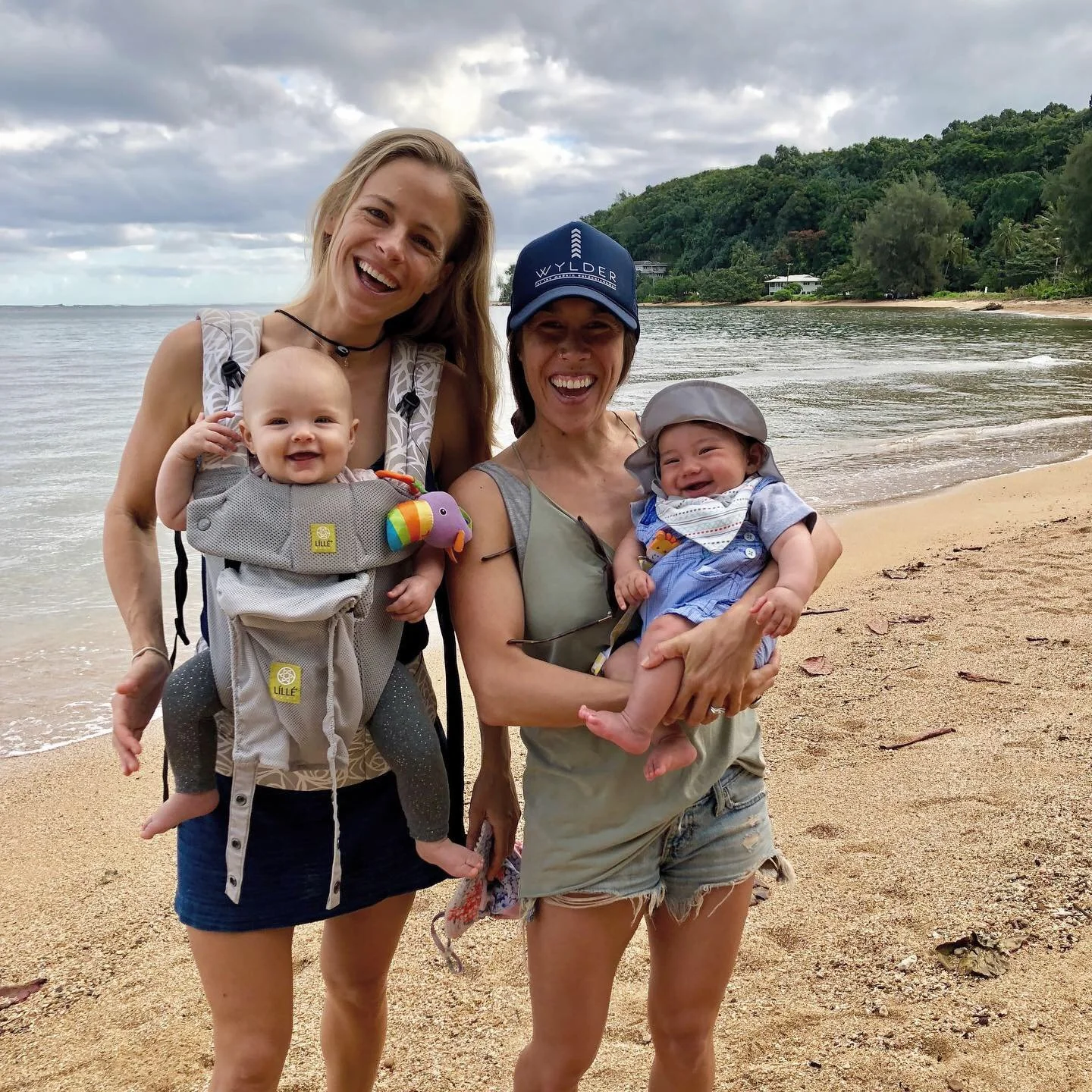 Meg_Chelsea_2_Hawaii_Island_Yoga_Retreat_reset..JPG