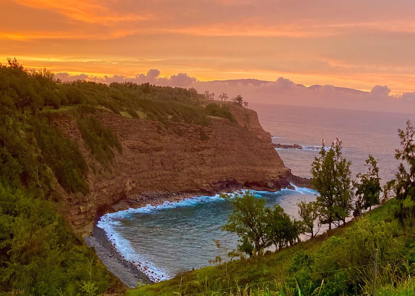 hawaii_island_yoga_retreat_sunset.jpeg