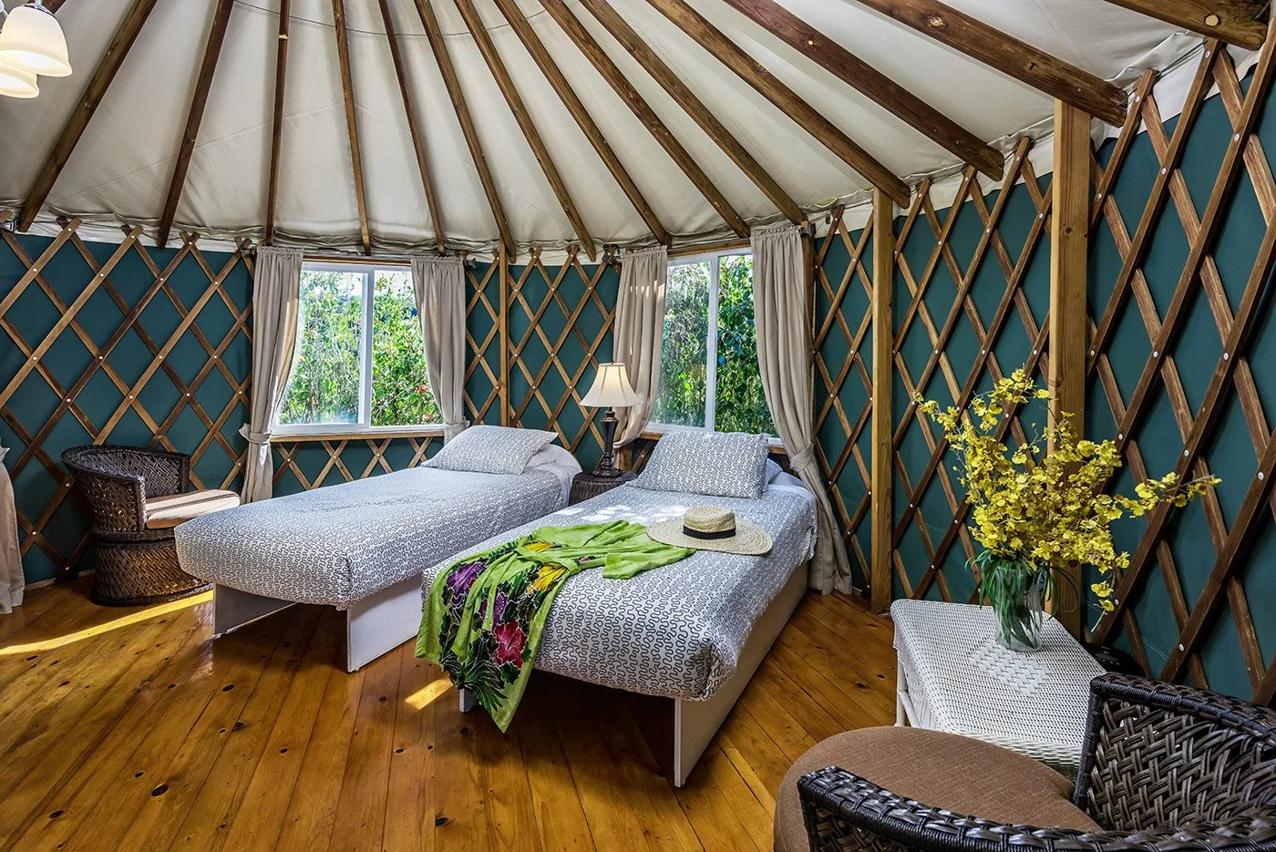 yurt_double_bed.jpg