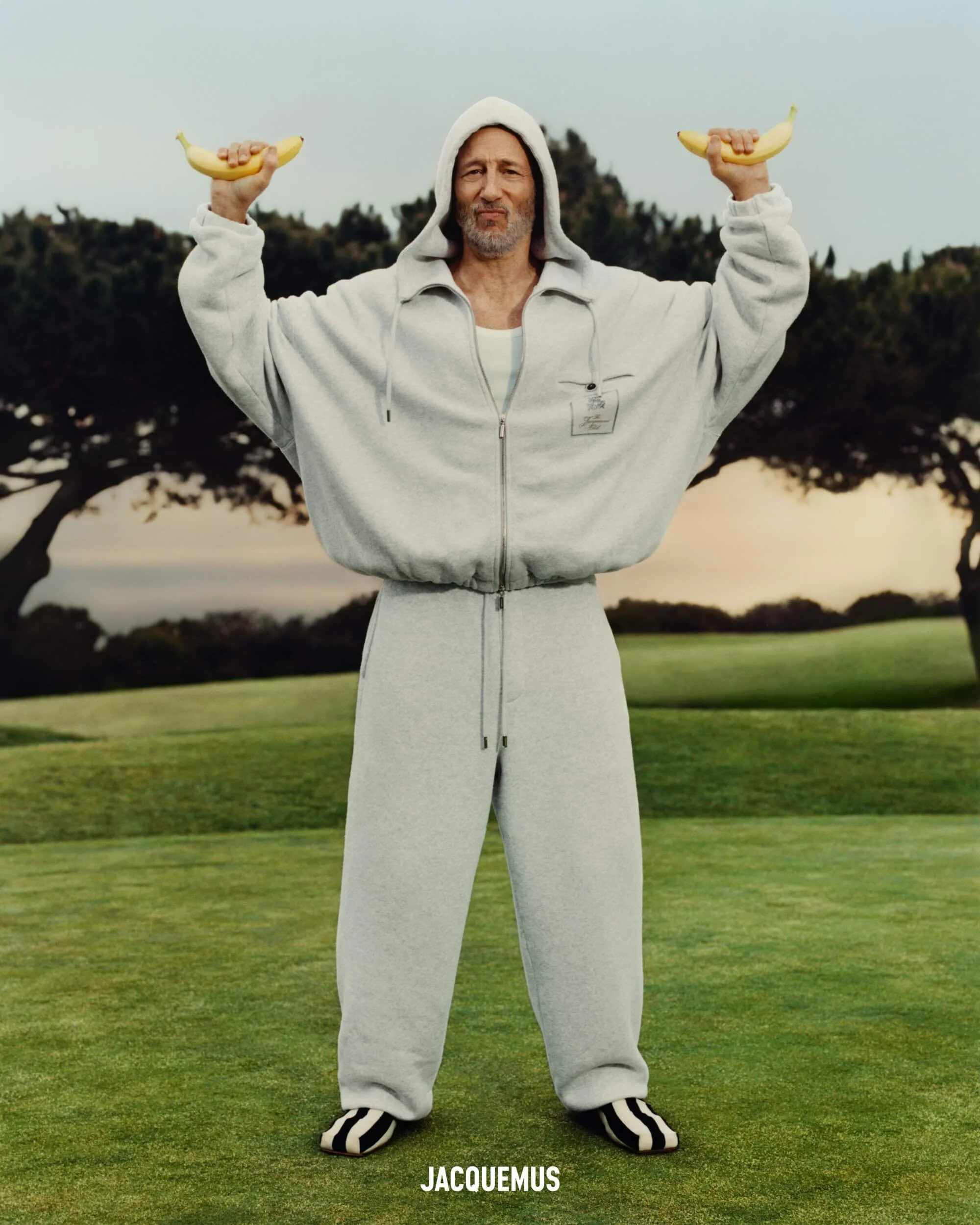 Jacquemus-Spring-2025-Ad-Campaign-The-Impression-007-1-scaled.jpg