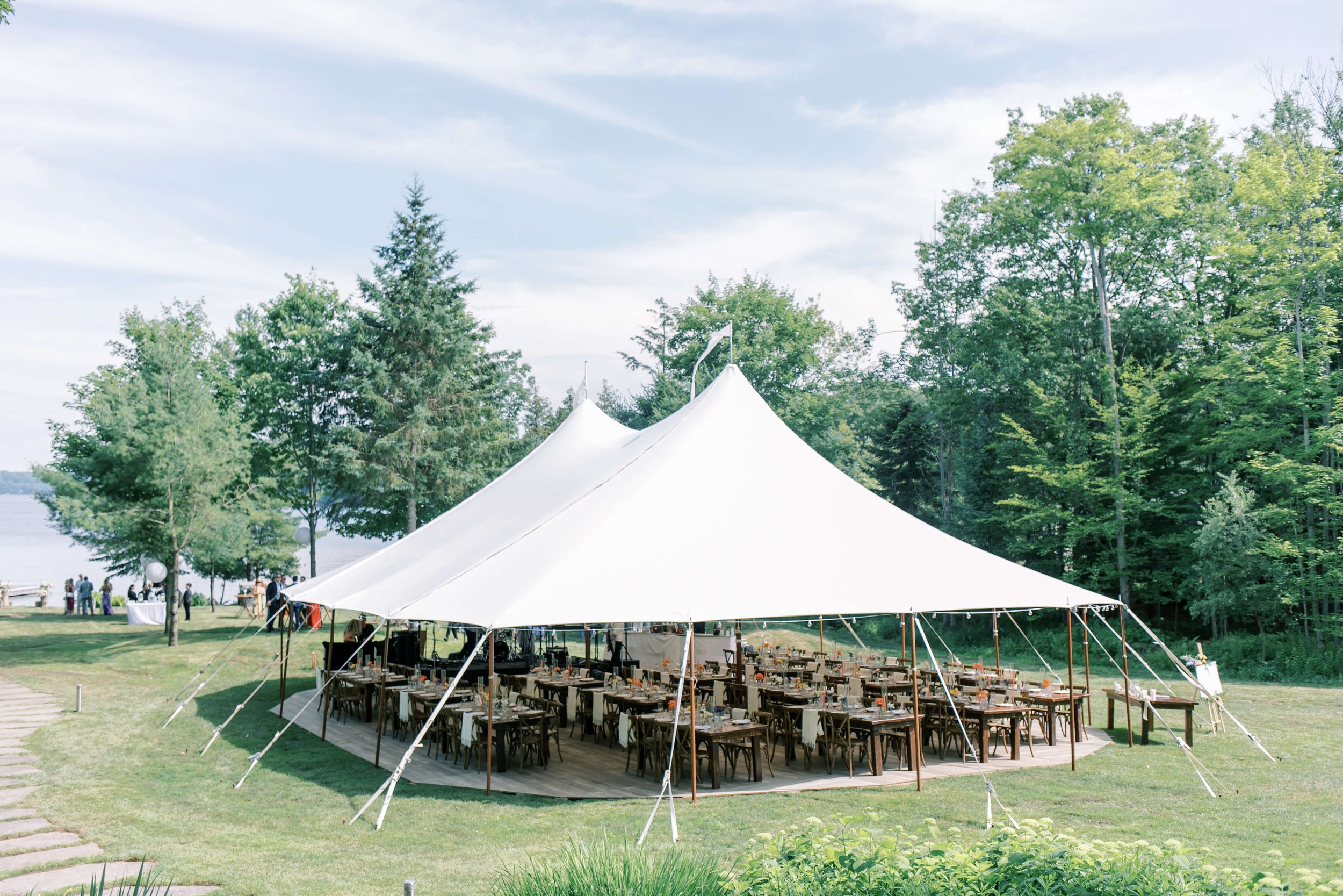 MORGAN &amp; GRAEME | MUSKOKA COTTAGE WEDDING