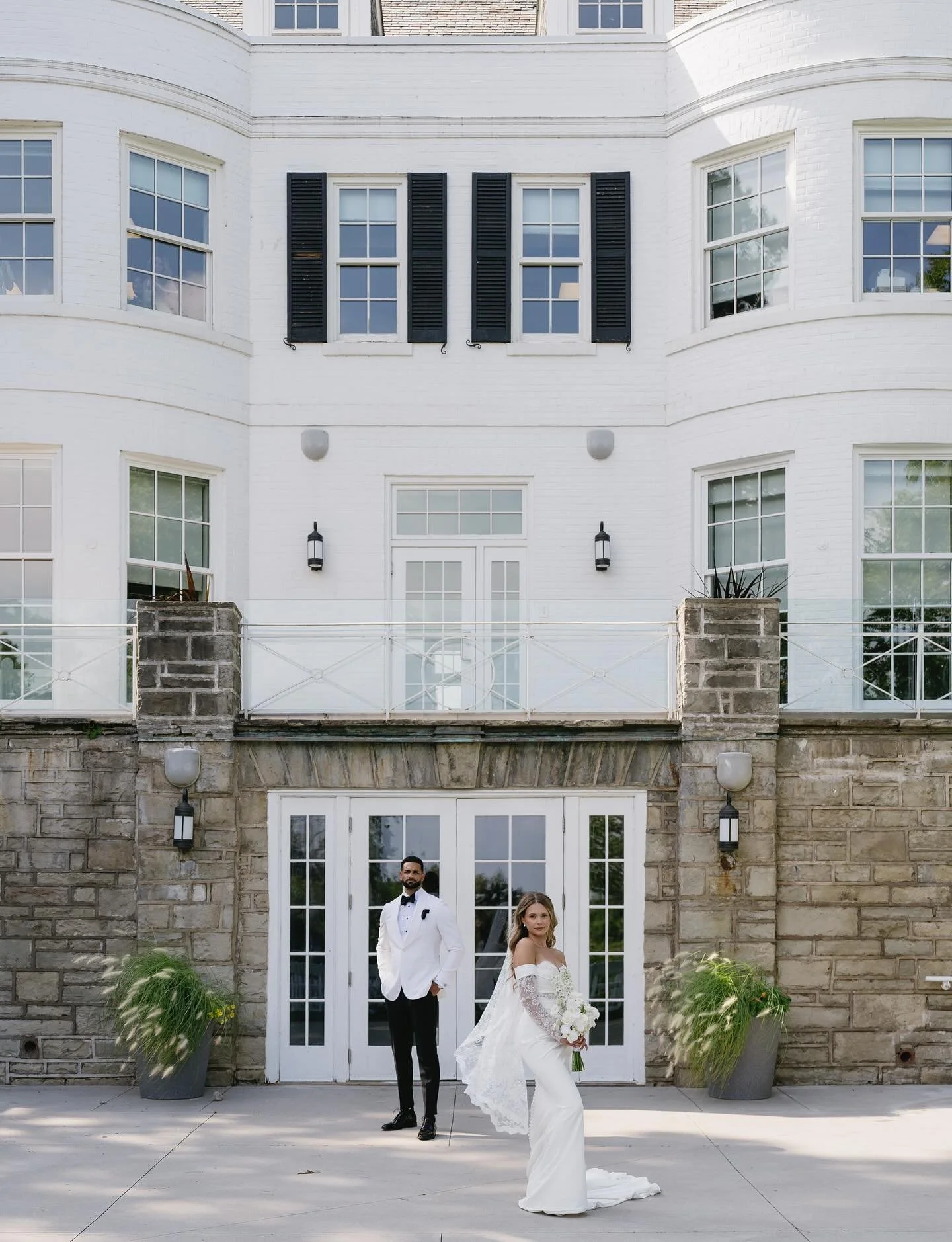 Mr. &amp; Mrs. Jones!

photography @sozacreative 
planning @rachael.theeventdesignco 
florals @la.decors_
