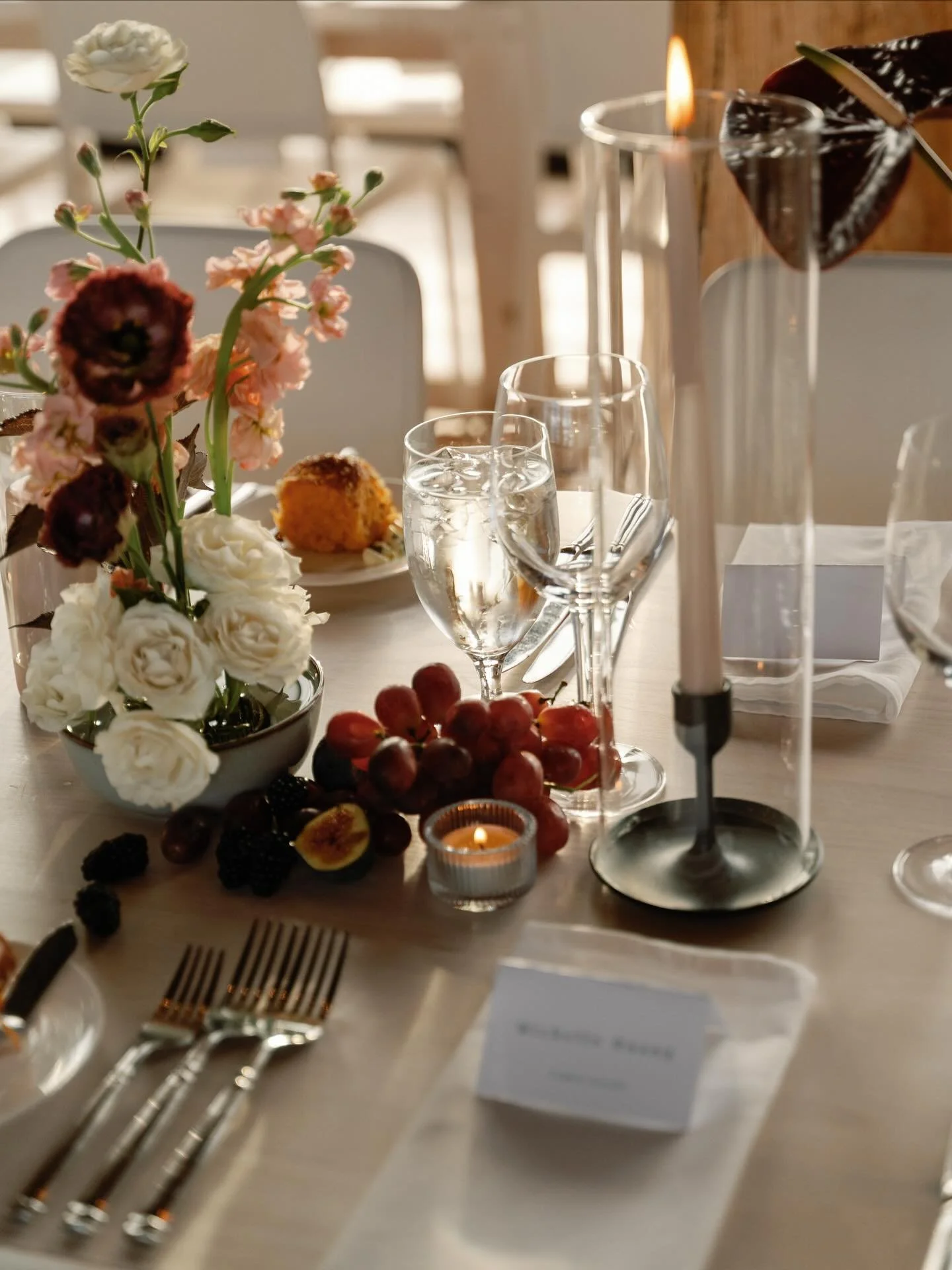 Grapes and a wedding in wine country 🍇 

venue @thebrighthousefarm 
photography @carachapmanphoto 
videography @3bphotography 
planning @theeventdesignco 
florals @roseandshine_to 
dress @avenue22bridal 
hair &amp; makeup @artiviamakeup 
catering @f