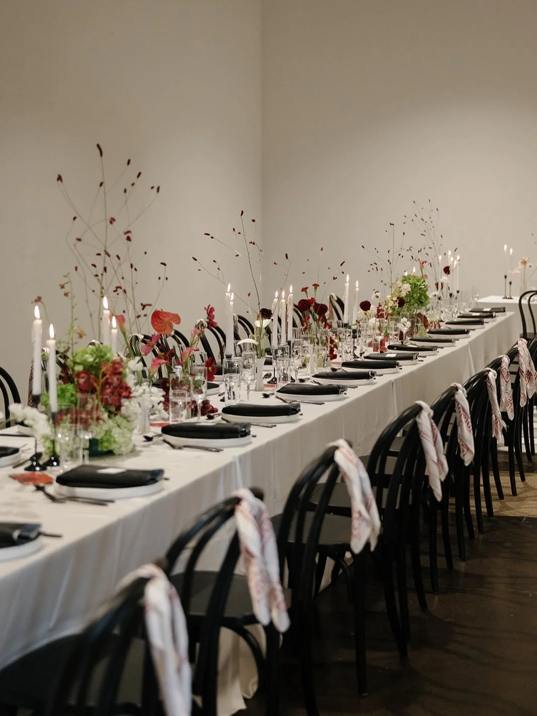 Let&rsquo;s plan a wedding that doesn&rsquo;t look like any other weddings 🥀

photography @catherinegocephoto 
planning @rachael.theeventdesignco @kassidy_hm 
floral design @philiaflora 
rentals @element_event_solutions