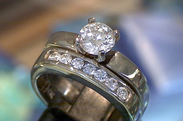 14K White Gold Engagement Ring and Wedding Band Set