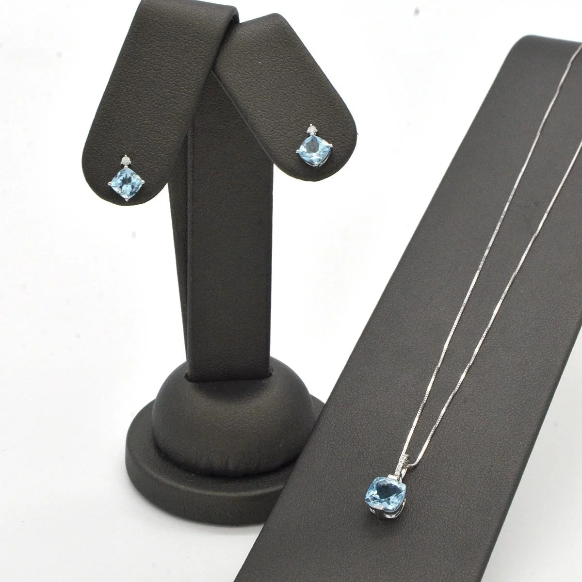 14K Aquamarine & Diamond Earrings