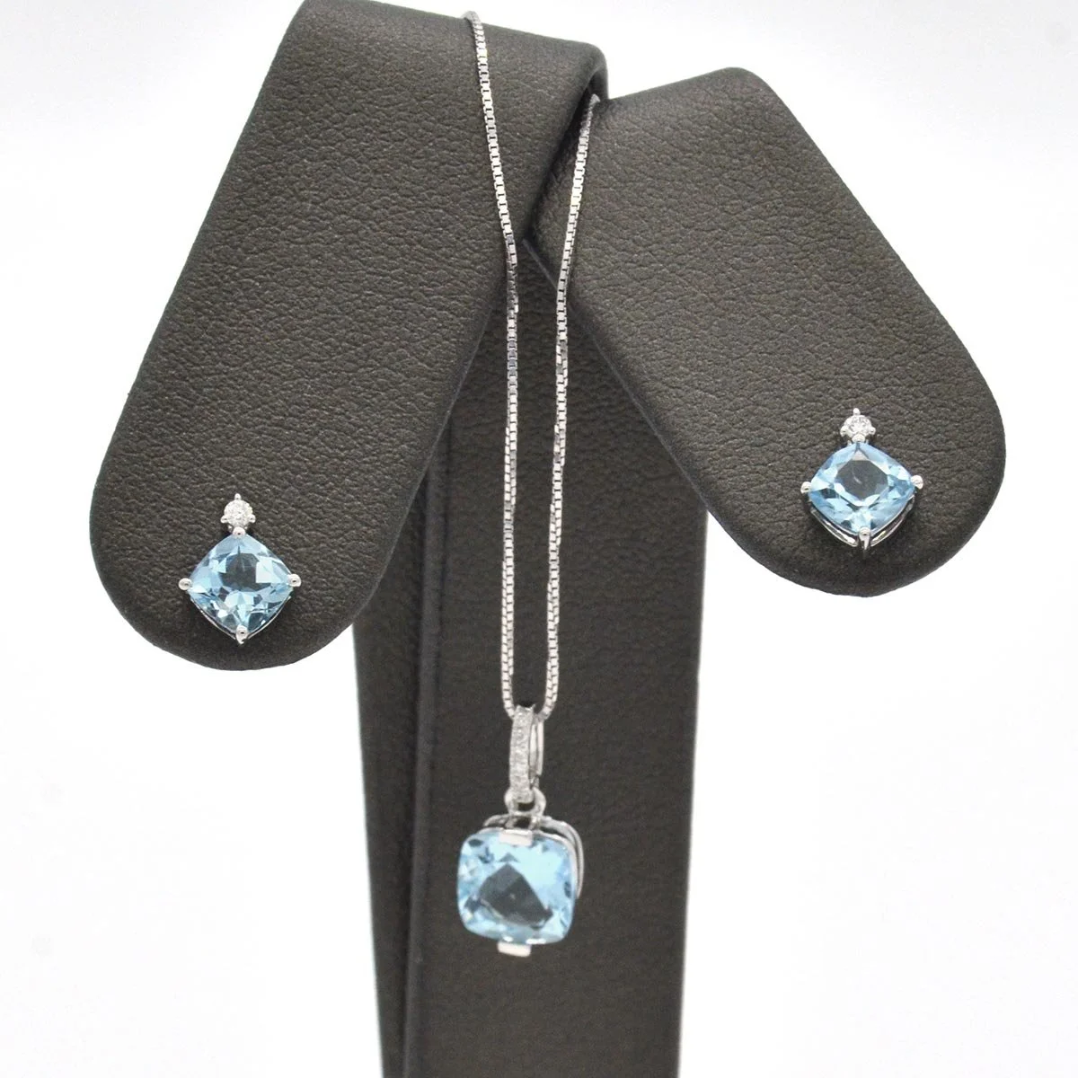 14K Aquamarine & Diamond Earrings