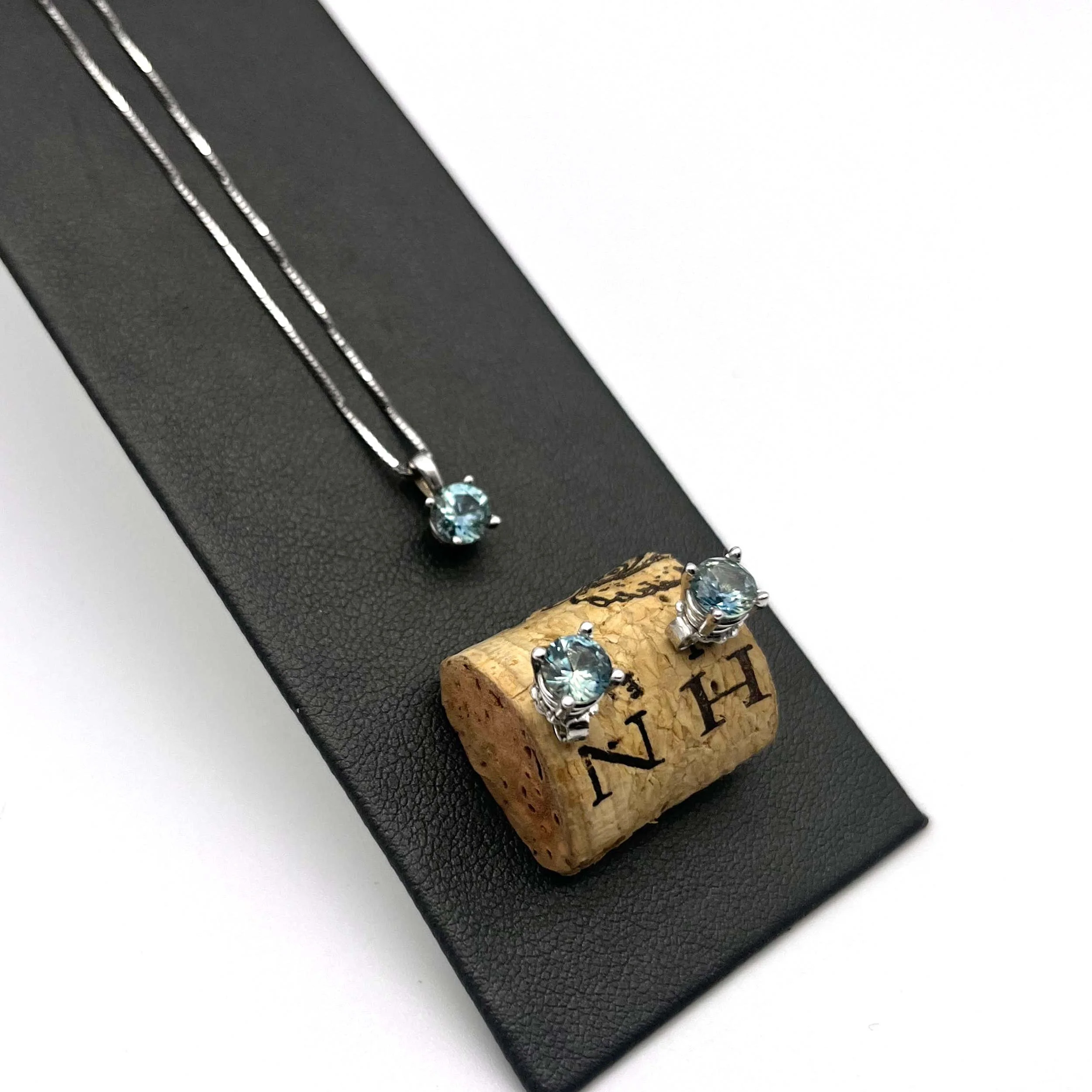 The Tradition and Symbolism of Blue Gemstones in Wedding Jewelry