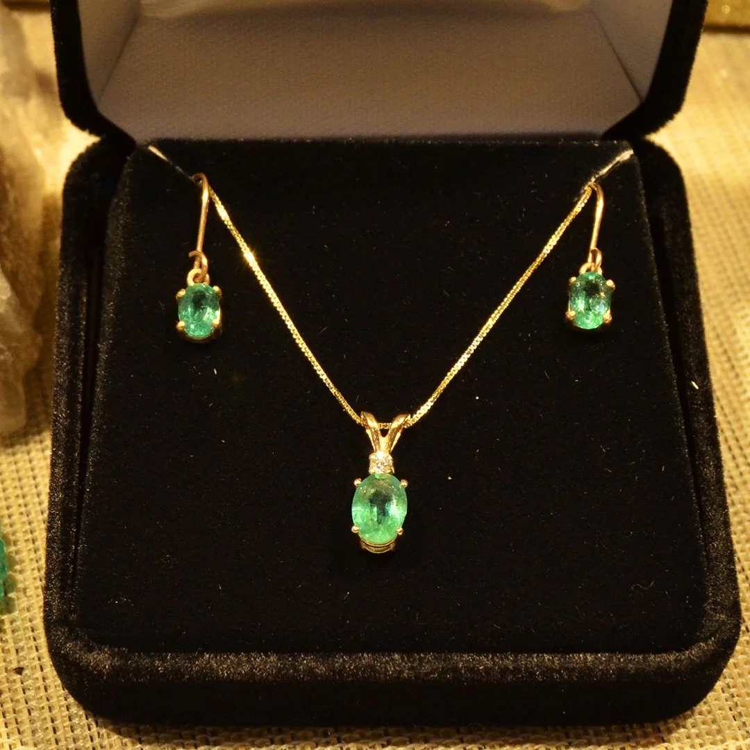 The Jardin Secret: Why Your Emerald’s Imperfections Are Its Greatest Strength