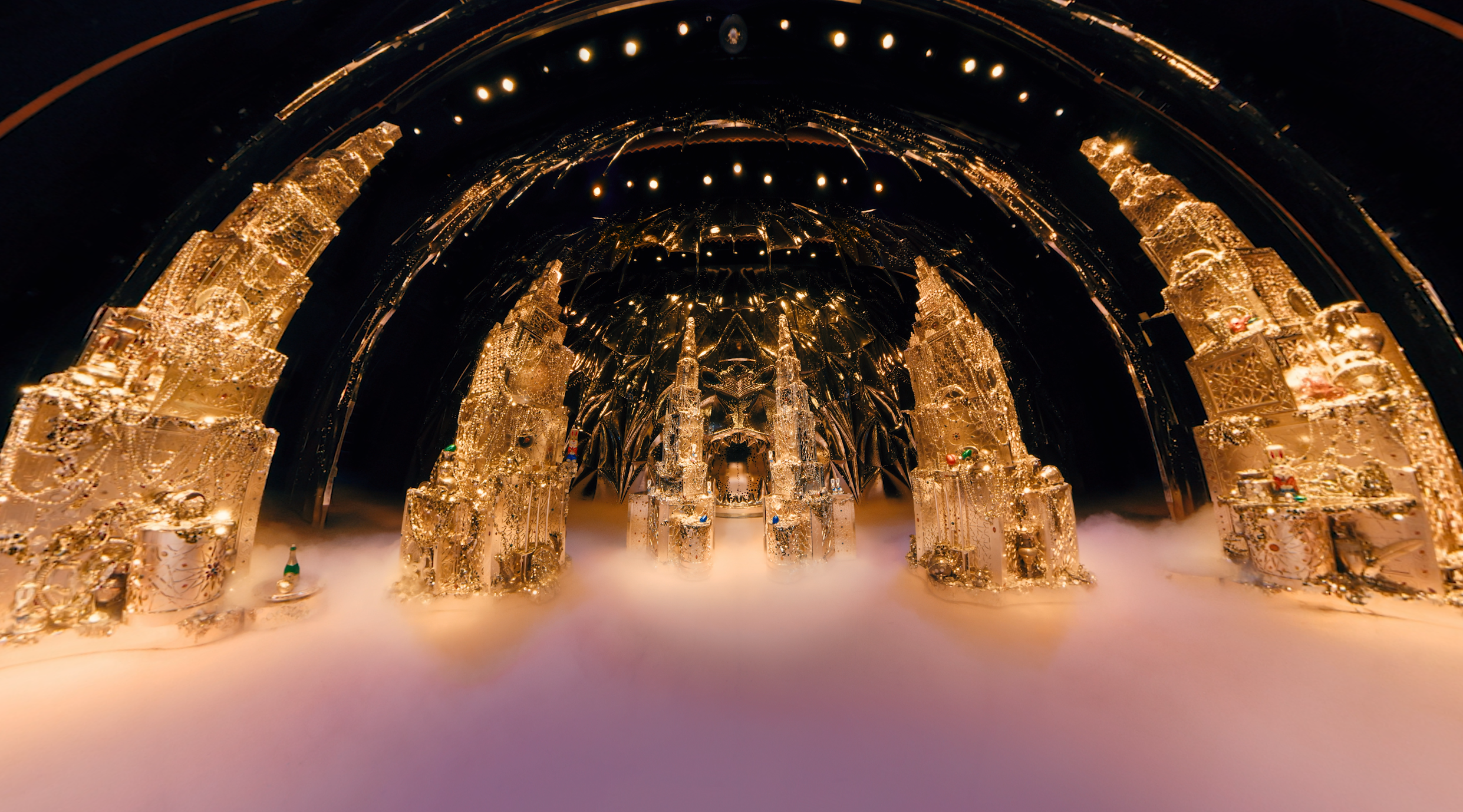 Aladdin Australia | 'Cave of Wonders - Easter Egg Hunt' in 8K 360 degrees