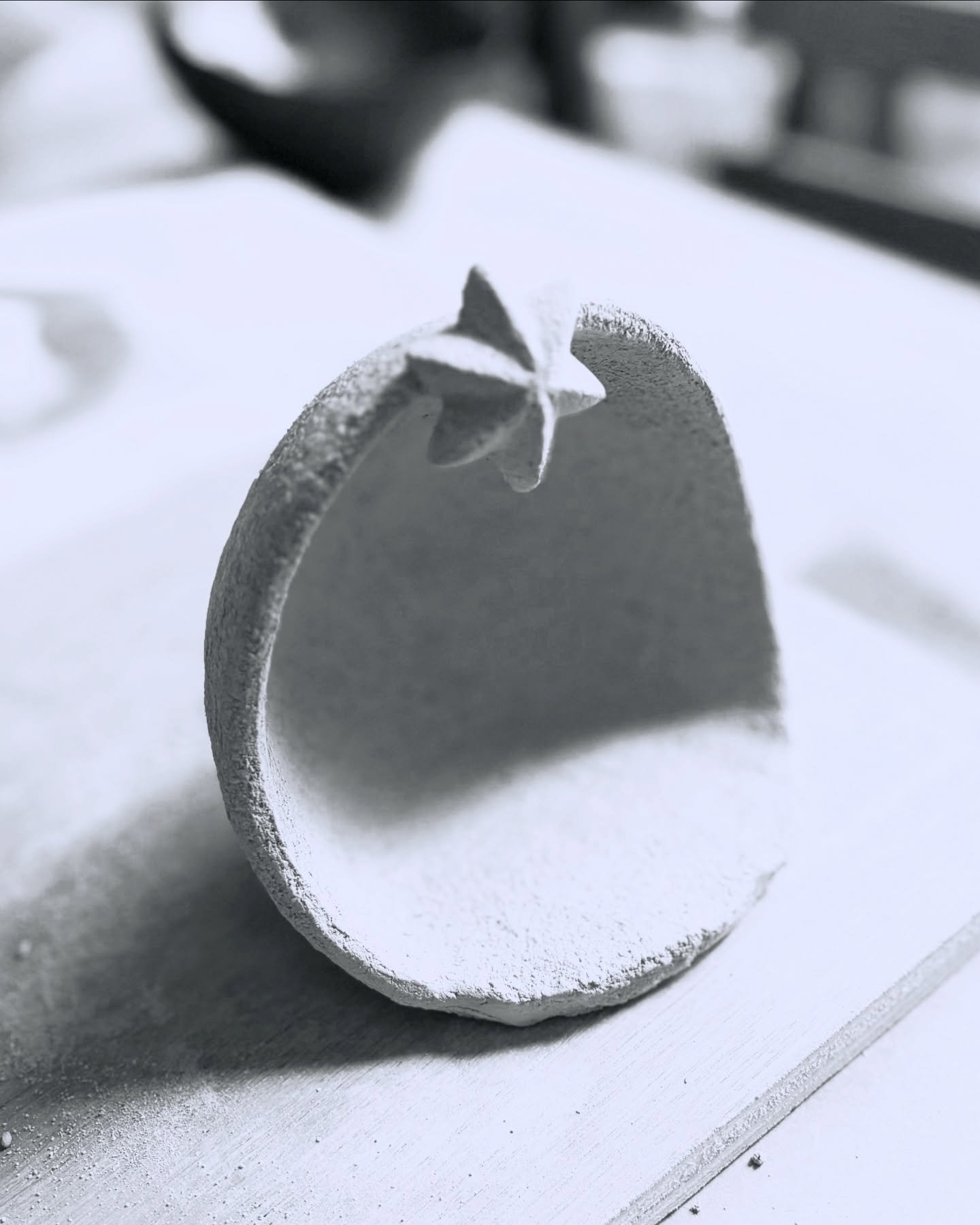 Une mini crèche de Noël en cours pour une dame très patiente et très persévérante — elle se reconnaîtra 😉😊
.
.
A mini Christmas crib in progress for a very patient and very persevering lady - she&